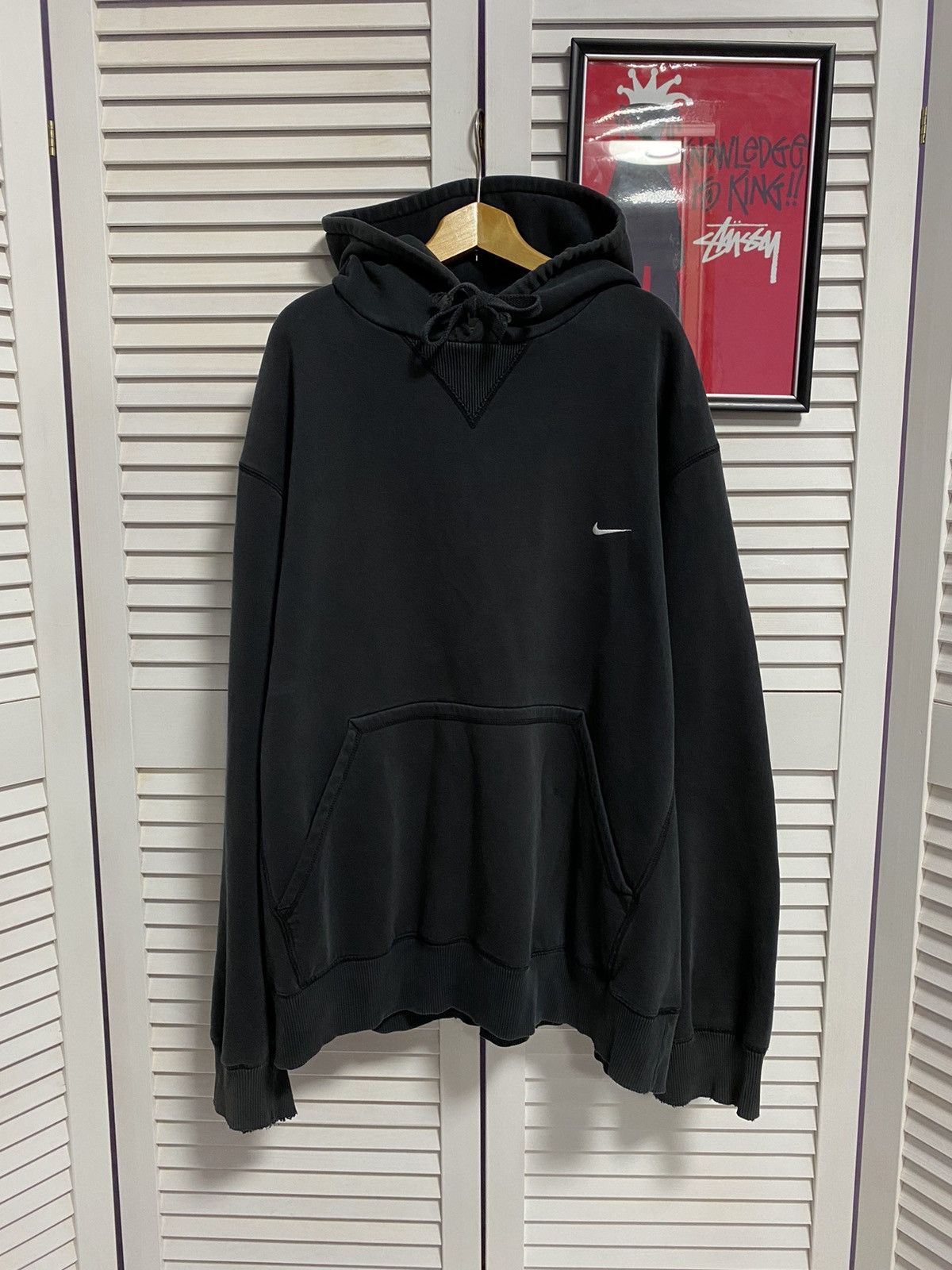 Nike × Vintage Vintage Sweater Nike Mini Swoosh Stripped Elements Faded Size US XL / EU 56 / 4 - 1 Thumbnail