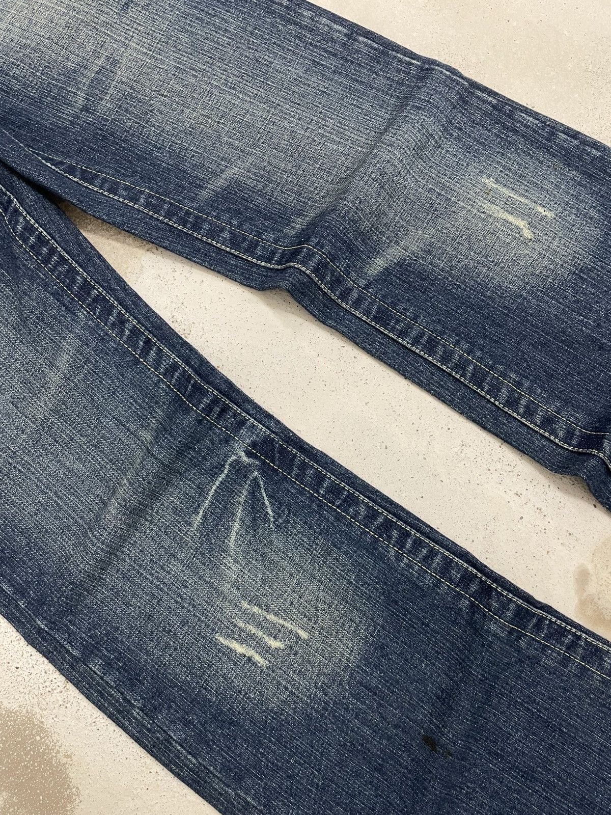 Le Grande Bleu (L.G.B.) Come Stai? Flare Whisker Distressed Japan Fashion Size US 30 / EU 46 - 5 Thumbnail