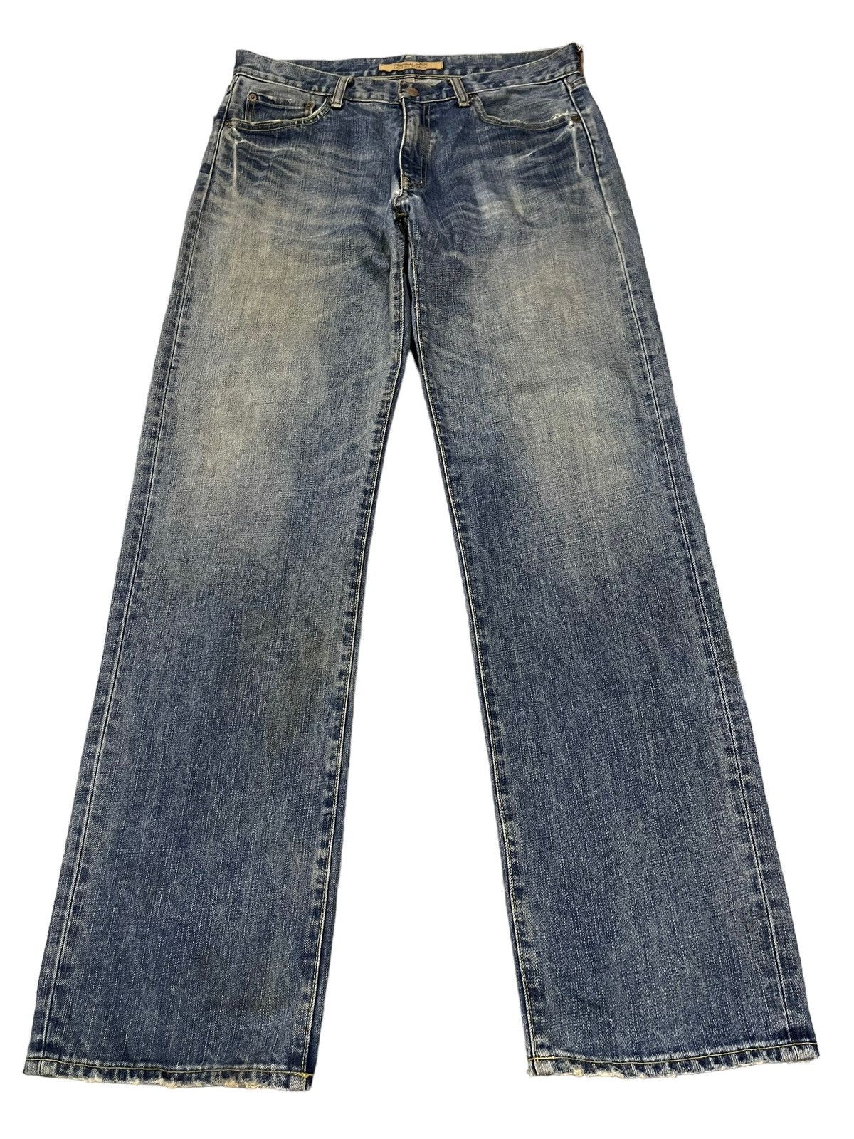 image of Jun Takahashi x Uniqlo Vintage Japanese Uniqlo Blue Wash Style Baggy Jeans, Men's (Size 33)