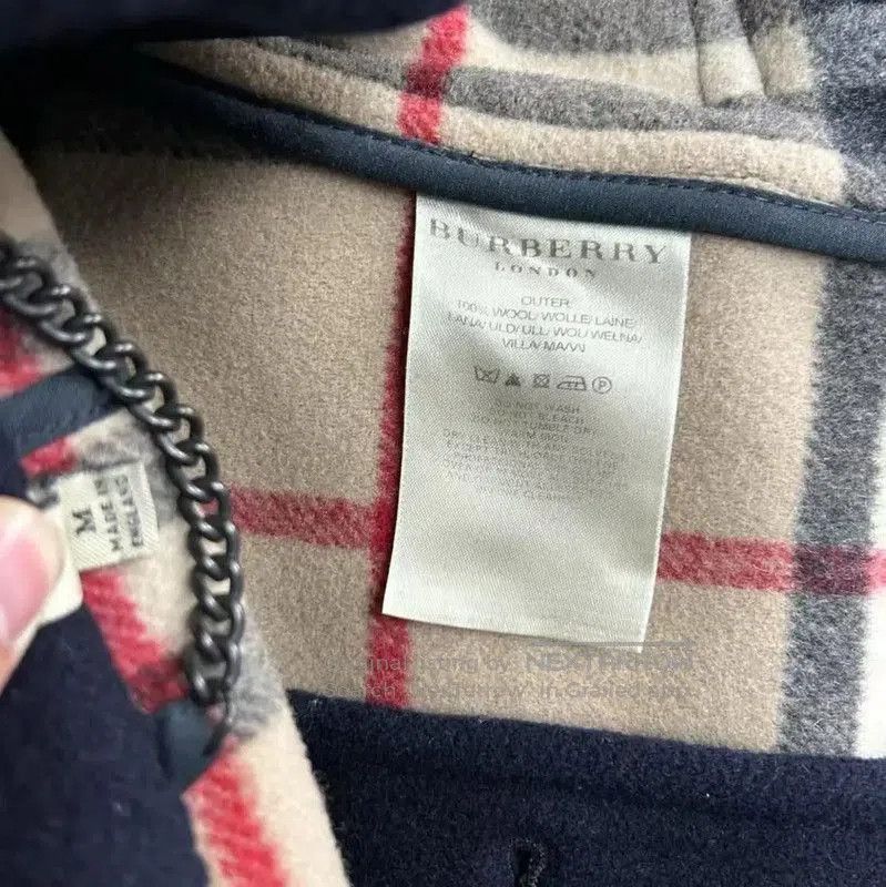 Burberry Burberry M Mid. Size US M / EU 48-50 / 2 - 4 Thumbnail
