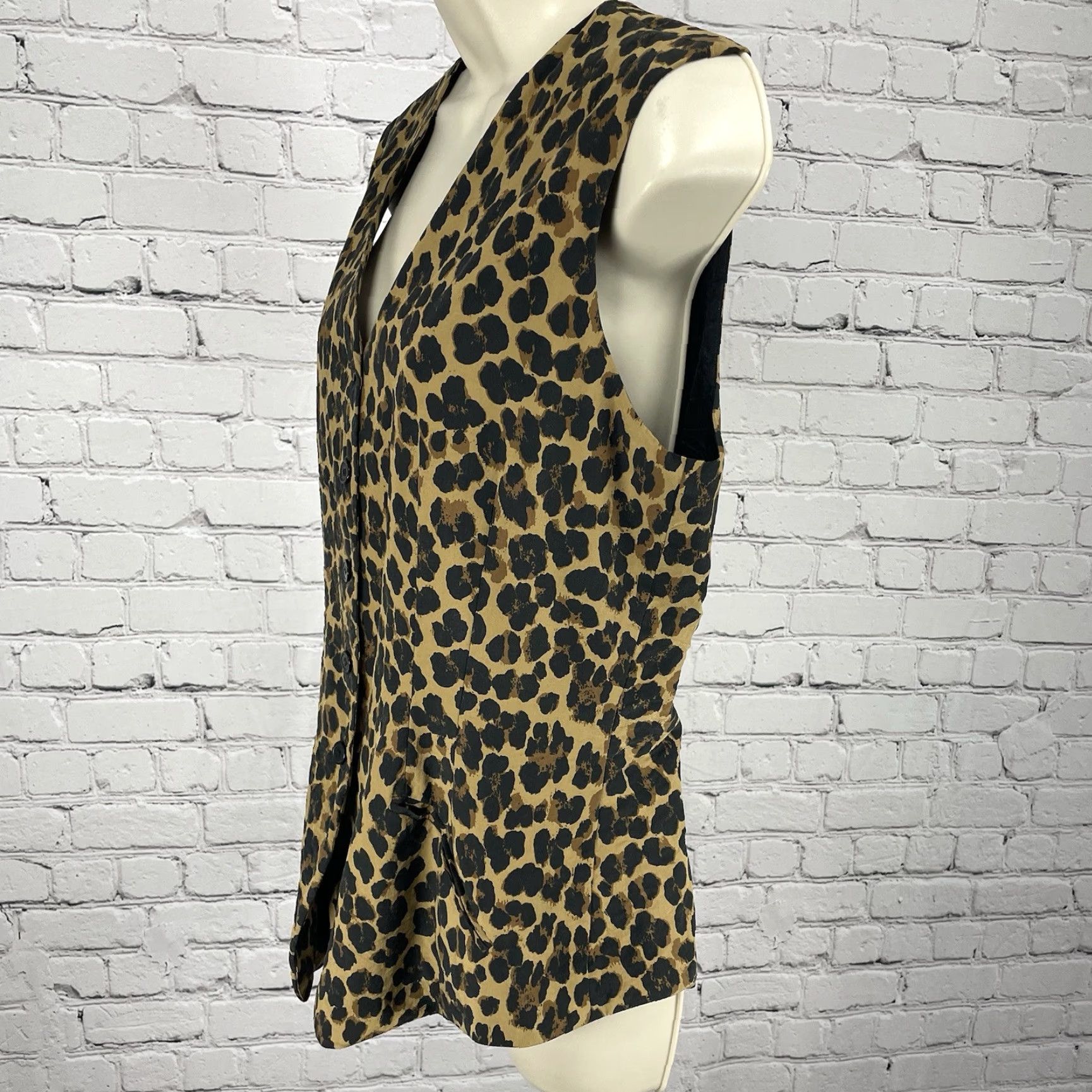 Bloomingdale’s Vest Shirt 10 Multicolor Leopard 100% Silk Button Up Lined Top Women (Regular) Vintage No