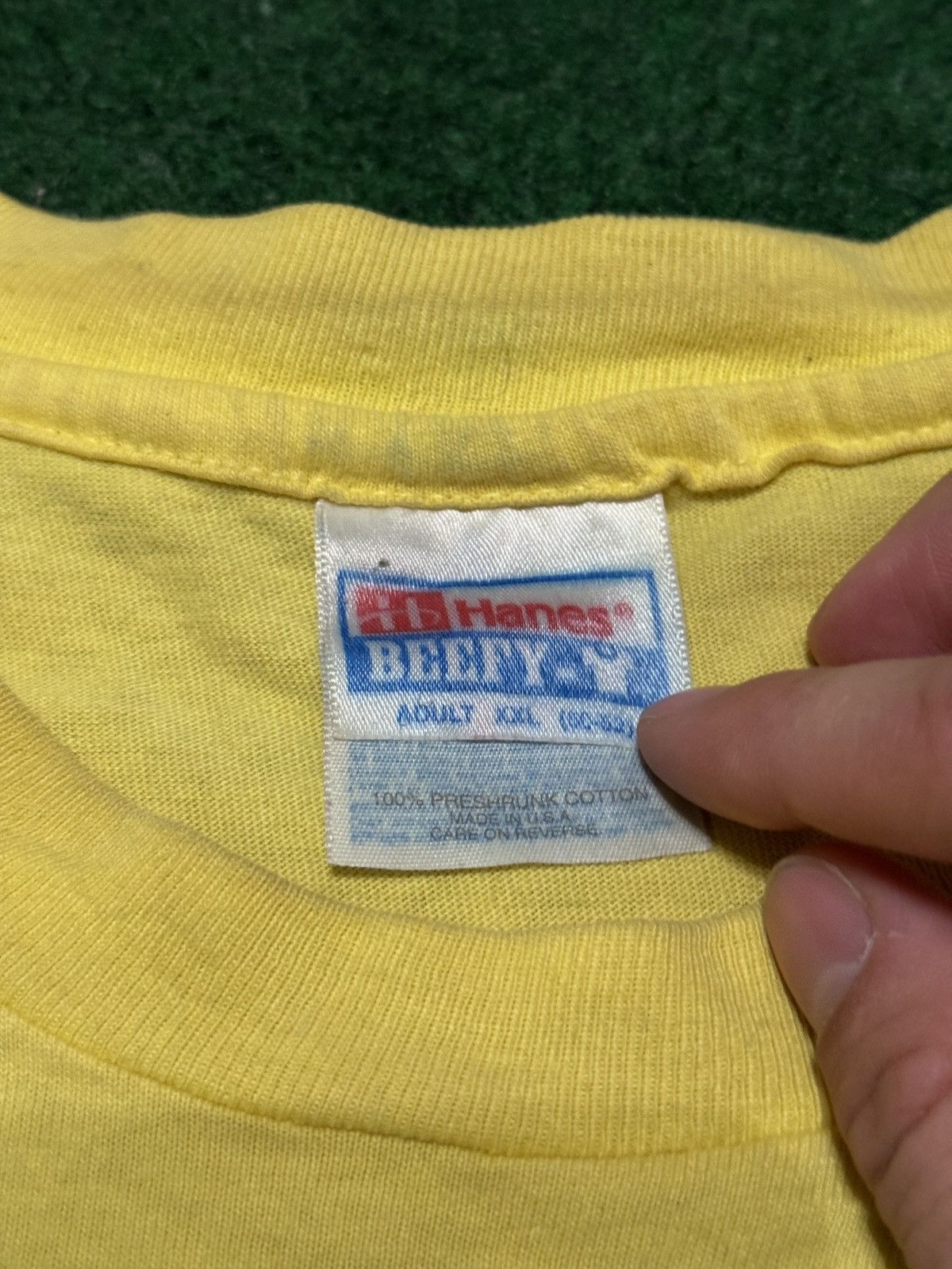 Kodak × Vintage Vintage 90s Walmart Kodak Gold Film Developing T Shirt Size US XXL / EU 58 / 5 - 3 Thumbnail
