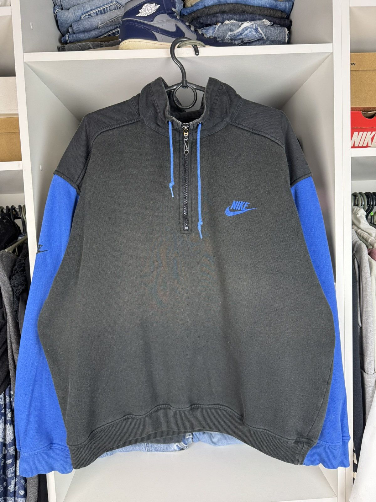 Nike Vintage Nike Premier Big Logo Faded Distressed Sweatshirt Size US L / EU 52-54 / 3 - 5 Thumbnail