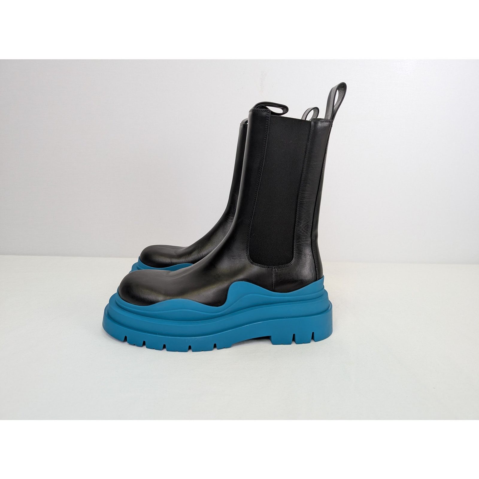 Bottega Veneta o1rshd1 Military Calf Tire Boot Calfskin in Black Size US 11 / EU 44 - 10 Thumbnail
