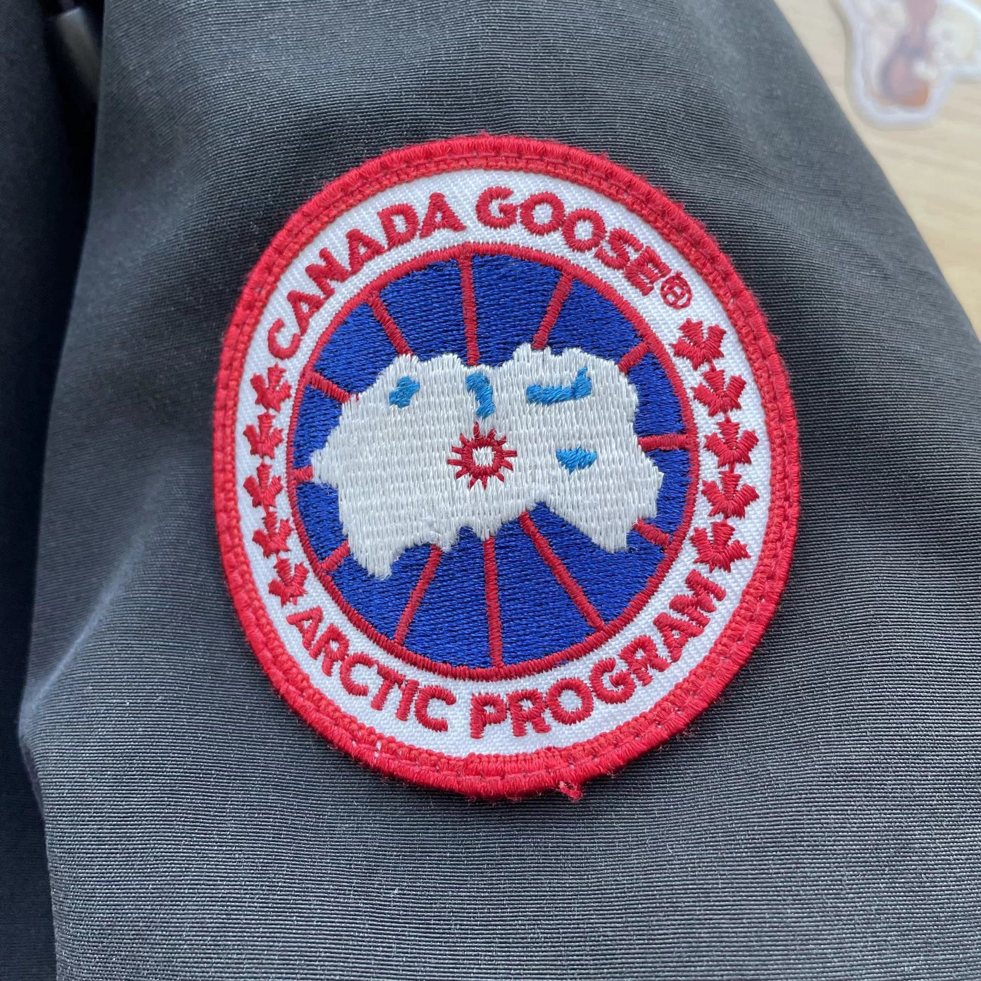 Canada Goose 9/10 Canada Goose unisex black down jacket XS Size US XS / EU 42 / 0 - 3 Thumbnail