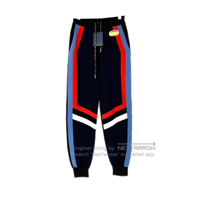 Louis Vuitton Louis Vuitton size s Black contrast half sheepskin jogging Size US 28 / EU 44 - 1 Thumbnail