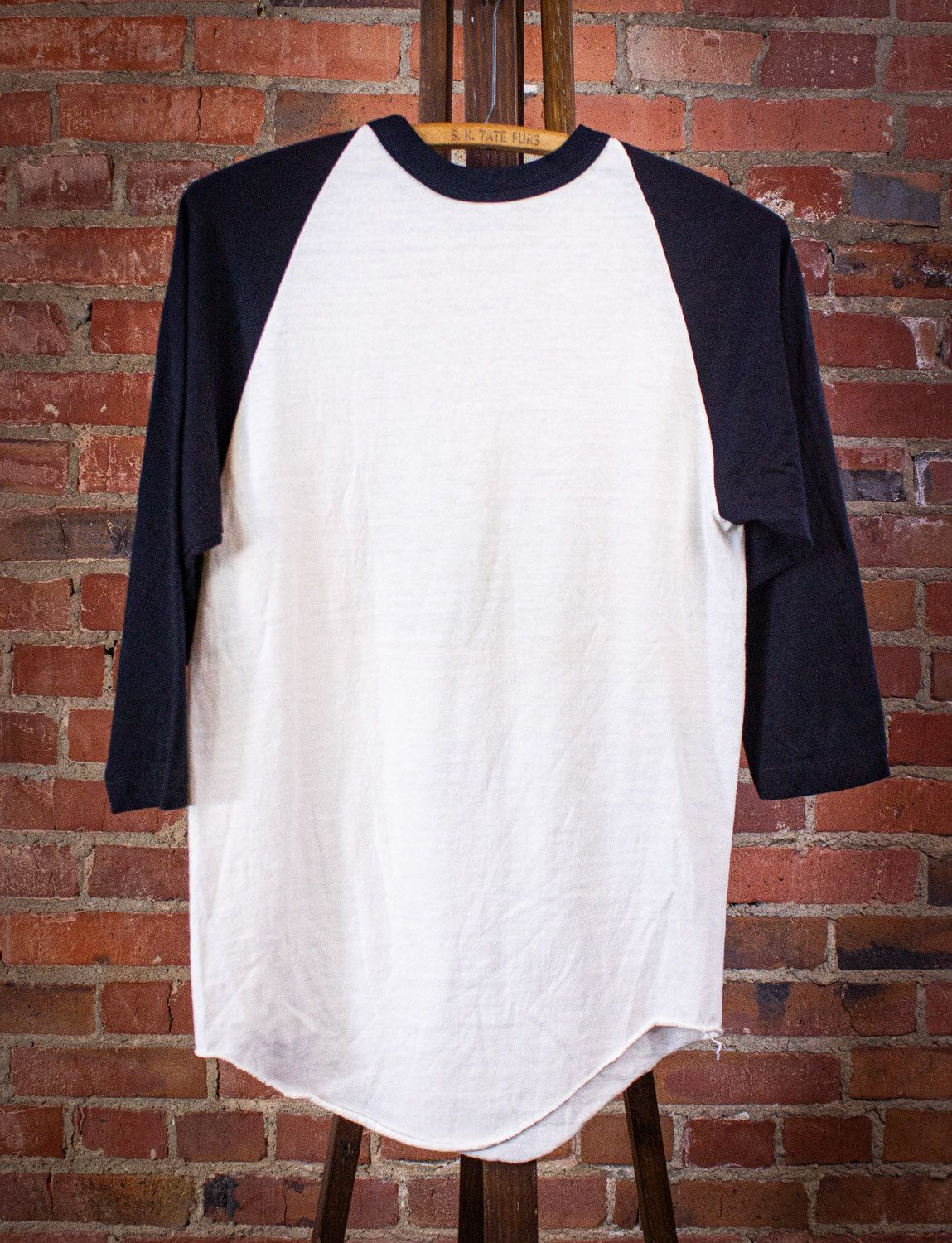 Vintage Vintage Tara Roller Skates Airbrush Raglan T Shirt 80s Size US S / EU 44-46 / 1 - 2 Thumbnail
