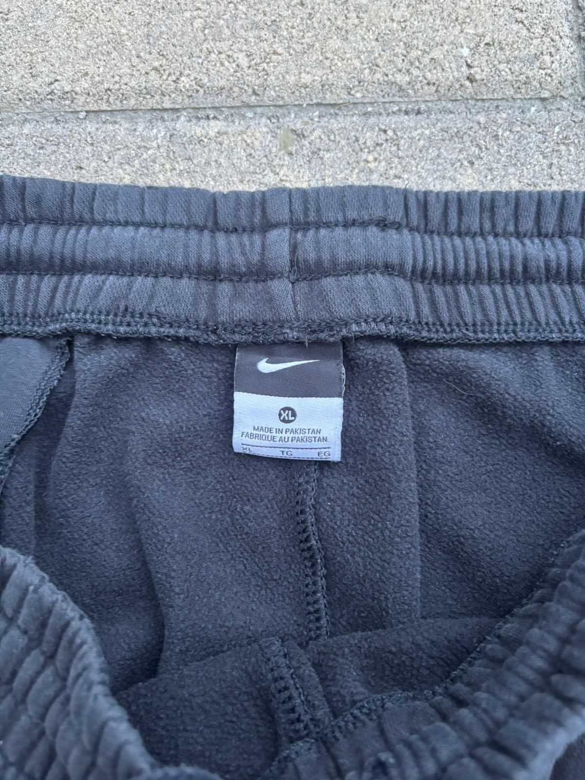 Nike Vintage Nike Sweatpants Size US 32 / EU 48 - 3 Thumbnail