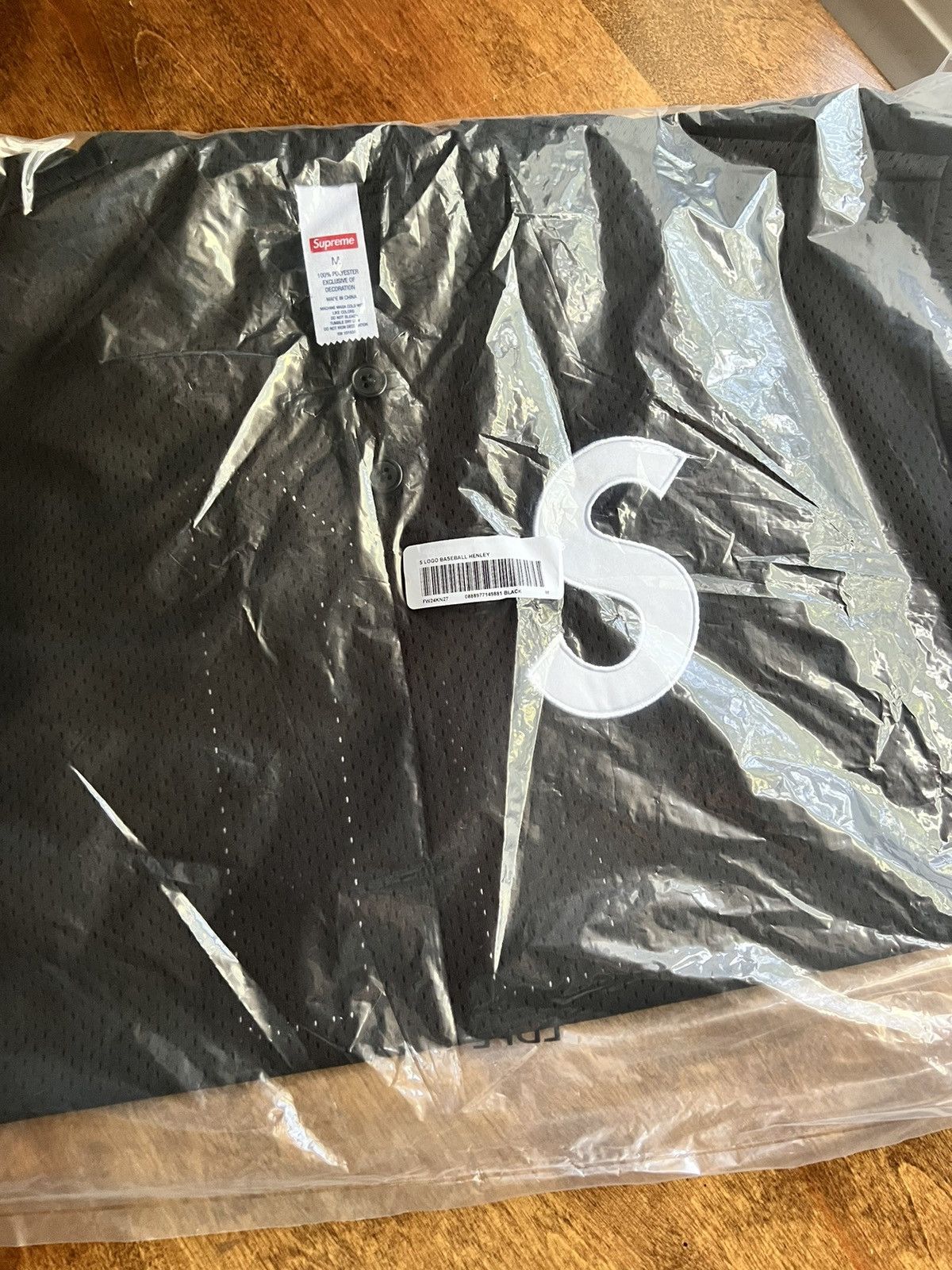 Supreme × Vintage Supreme S Logo Baseball Henley Jersey Black FW24 Size US M / EU 48-50 / 2 - 3 Thumbnail