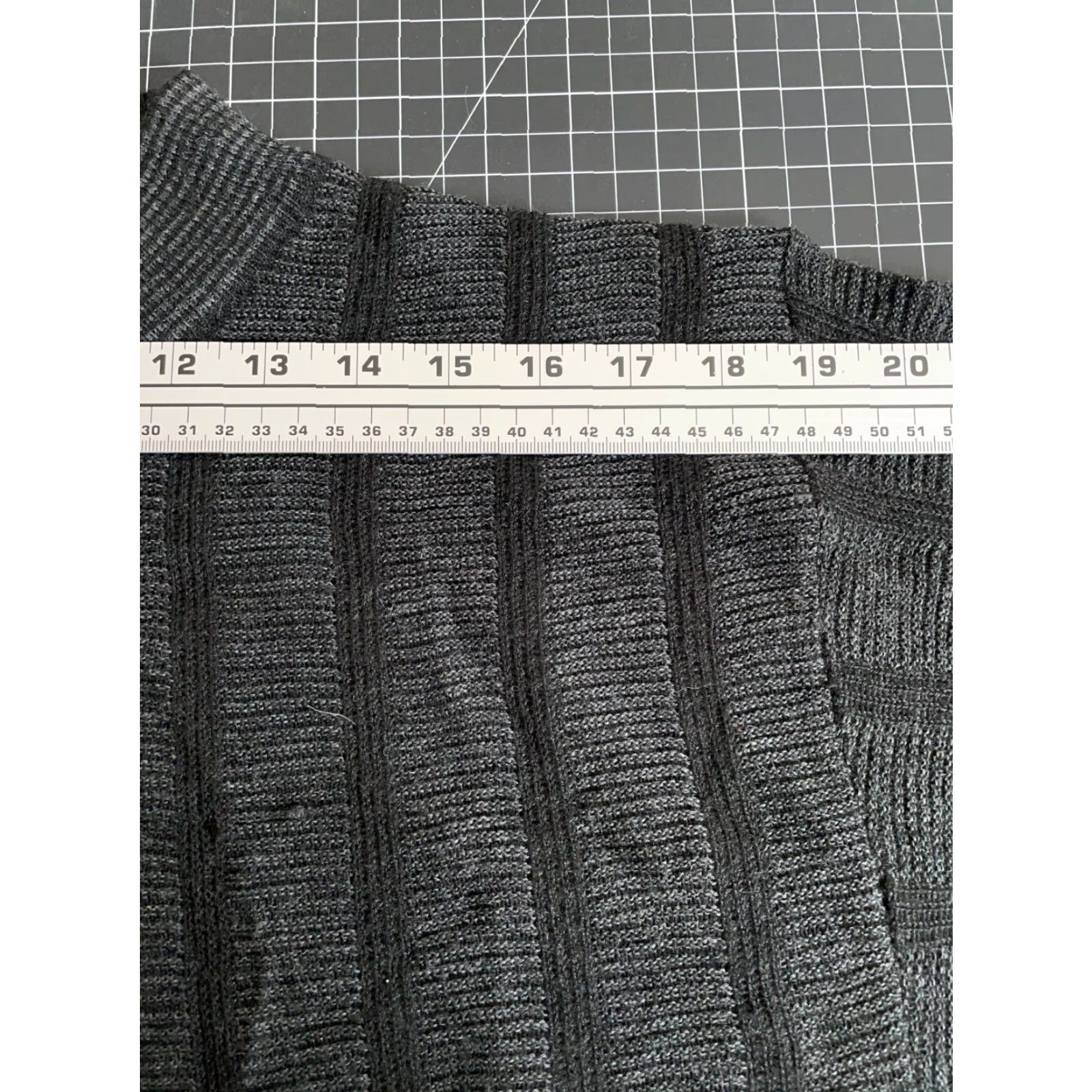 Vintage VINTAGE Fiji Mock Neck Sweater Adult XL Gray Striped Lightweight Knit 90s Mens Size US XL / EU 56 / 4 - 7 Thumbnail