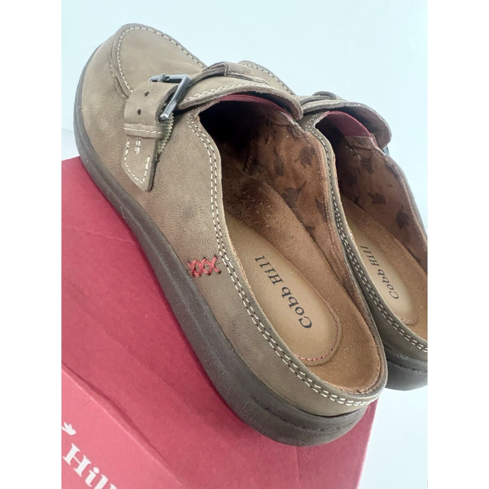 Vintage Cobb Hill Bailee Slides Womens Size 8M Brown Suede Sandal Casual Travel Workwear Platform 1in Cushioned Slip-Ons Rubber Sole Shoes Womens Size US 8 / IT 38 - 5 Thumbnail