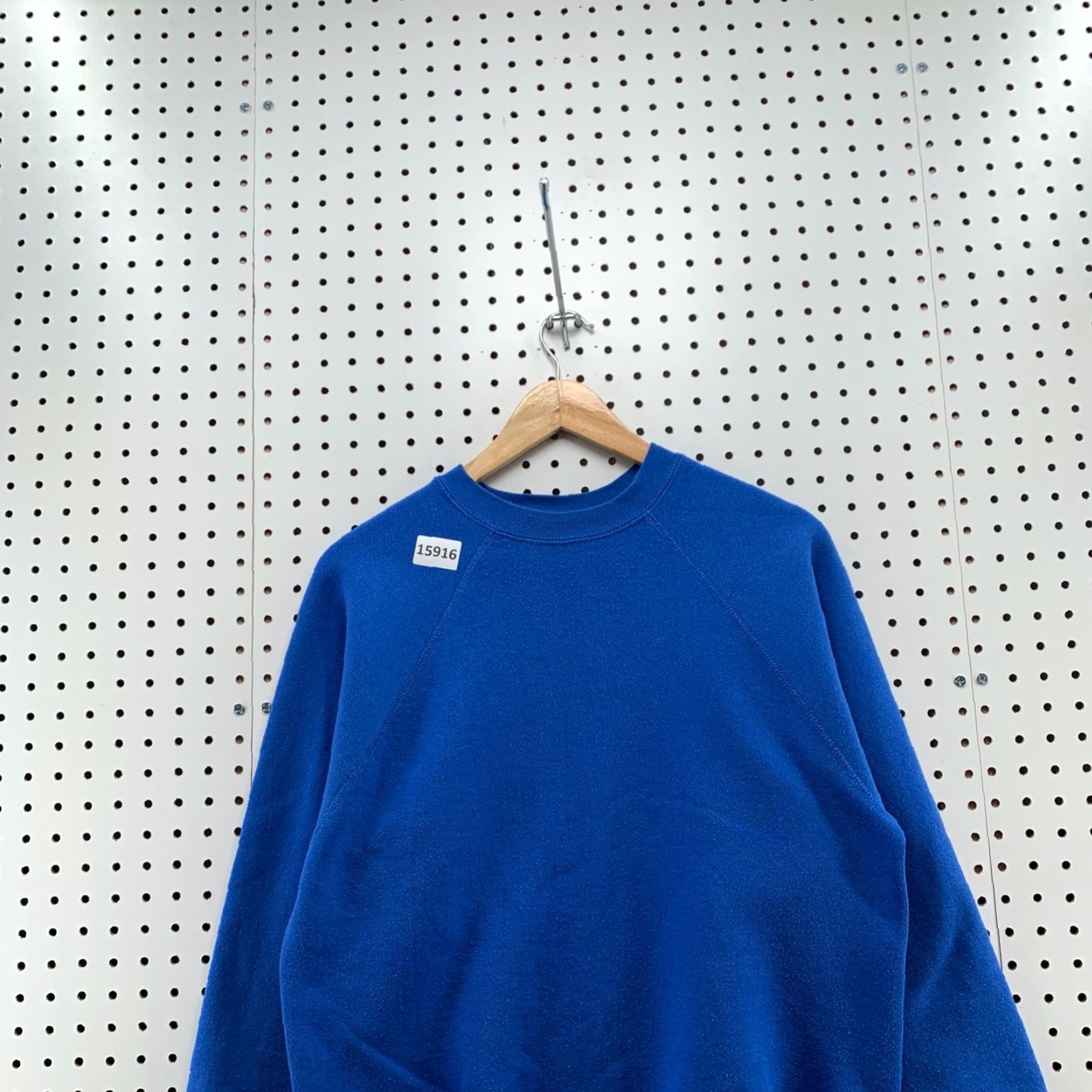 Tultex VINTAGE Tultex Womens M Roya Blue Long Sleeve Sweatshirt Crewneck 90s Shirt Womens Medium Roya Blue Sweatshirt 90s Tultex Crewneck Size M / US 6-8 / IT 42-44 - 2 Thumbnail