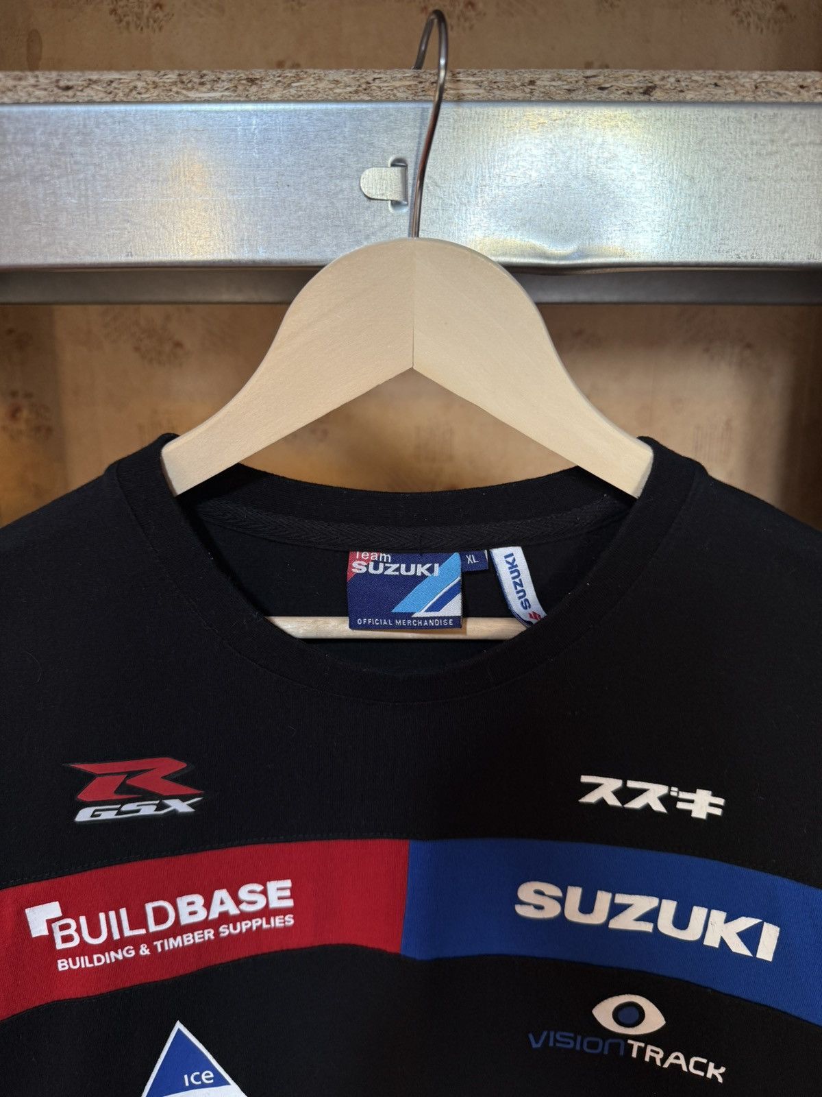 Vintage Suzuki BuildBase Superbike Official Team Hawk Racing T-Shirt Size US XL / EU 56 / 4 - 5 Thumbnail