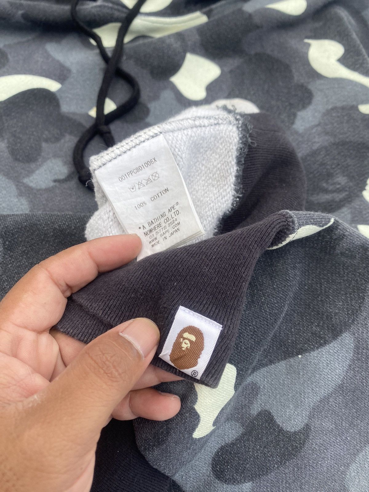 Bape Rare BAPE City Camo Glow In Dark Pullover Hoodie/Sweater Size US L / EU 52-54 / 3 - 20 Thumbnail