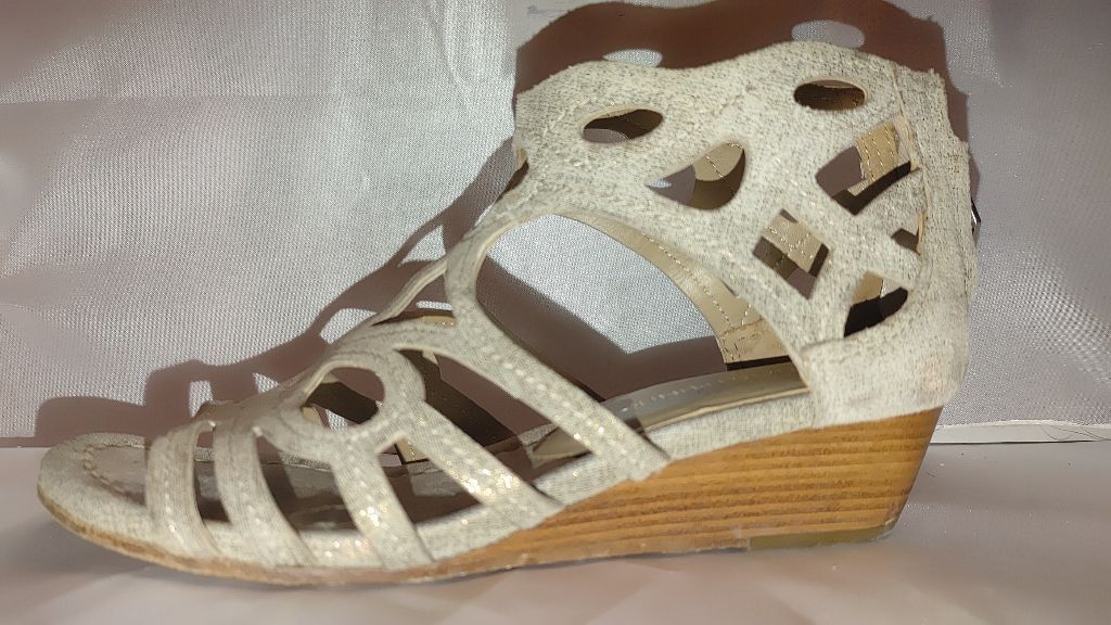 Donald Pliner Donald J Pliner Delite Gladiator Sandals Size 6 Size US 6 / IT 36 - 2 Thumbnail