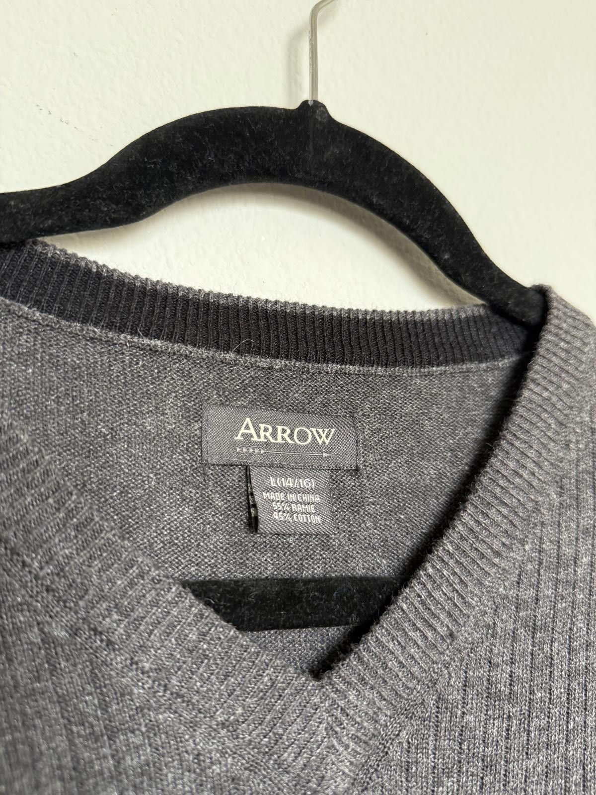 Arrow 90s Fine Charcoal Gray Sleeveless Sweater Vest Size US L / EU 52-54 / 3 - 2 Thumbnail