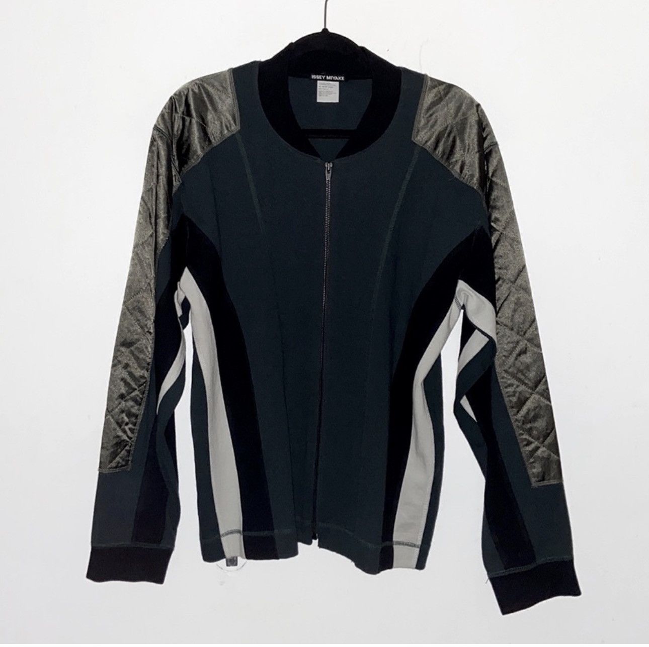 Issey Miyake Issey Miyaki multicolor bomber / track jacket JP 4‌ XL UNI Size US XL / EU 56 / 4 - 1 Thumbnail