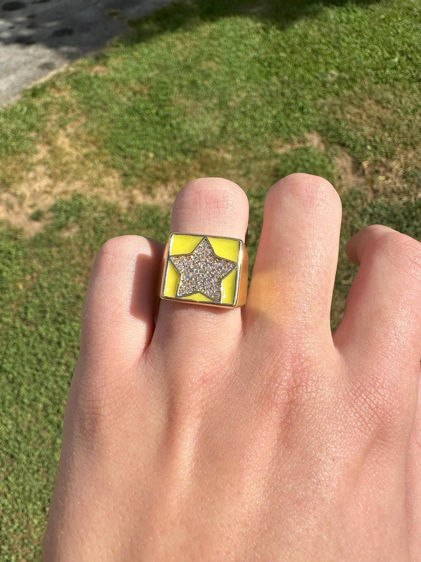 Jewelry Yellow Enamel / Gold Star Ring Adjustable Sizing Size ONE SIZE - 4 Thumbnail