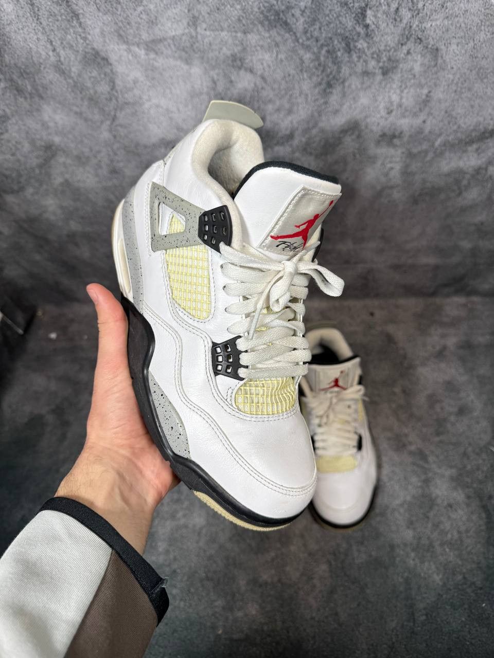 Jordan Brand Size 8.5 | Jordan 4 White Cement No Box | Pre-Owned Size US 8.5 / EU 41-42 - 1 Thumbnail