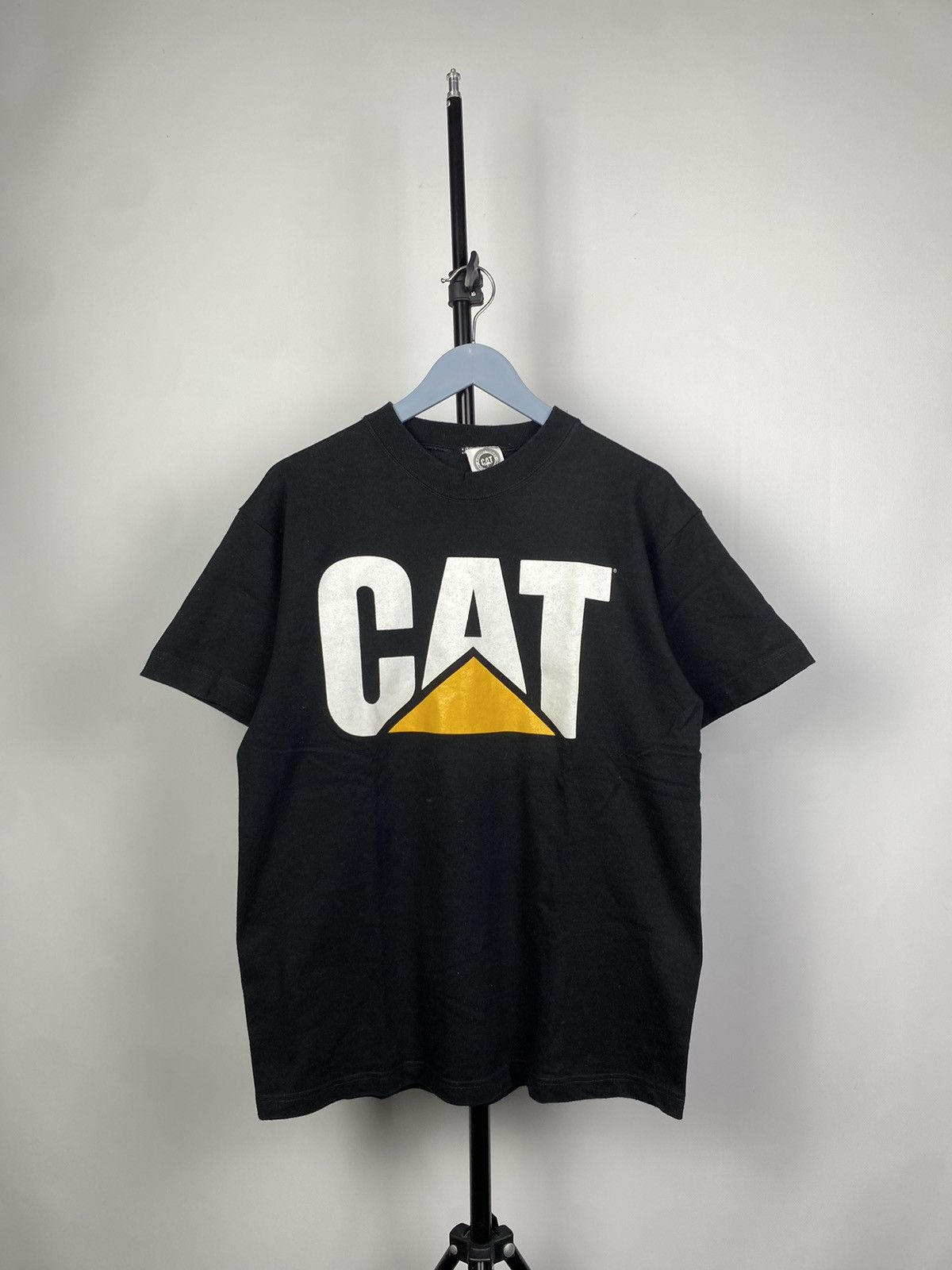 Vintage Vintage 90's Caterpillar CAT Big Logo USA Tee Shirt Size US M / EU 48-50 / 2 - 1 Thumbnail