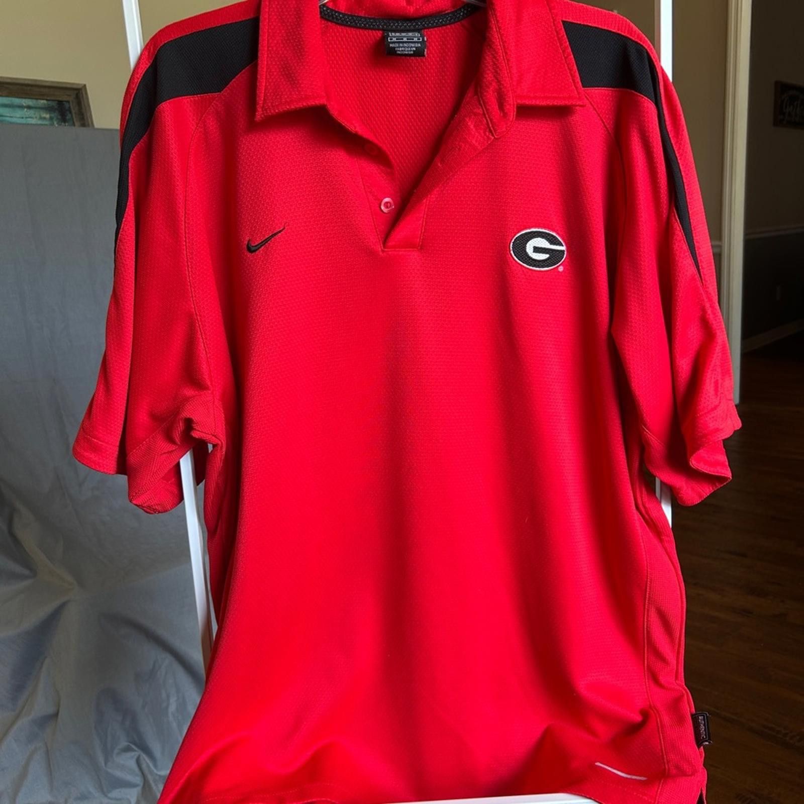 Nike Nike Men's Red Polo with Embroidered Team Patch Size US M / EU 48-50 / 2 - 2 Thumbnail