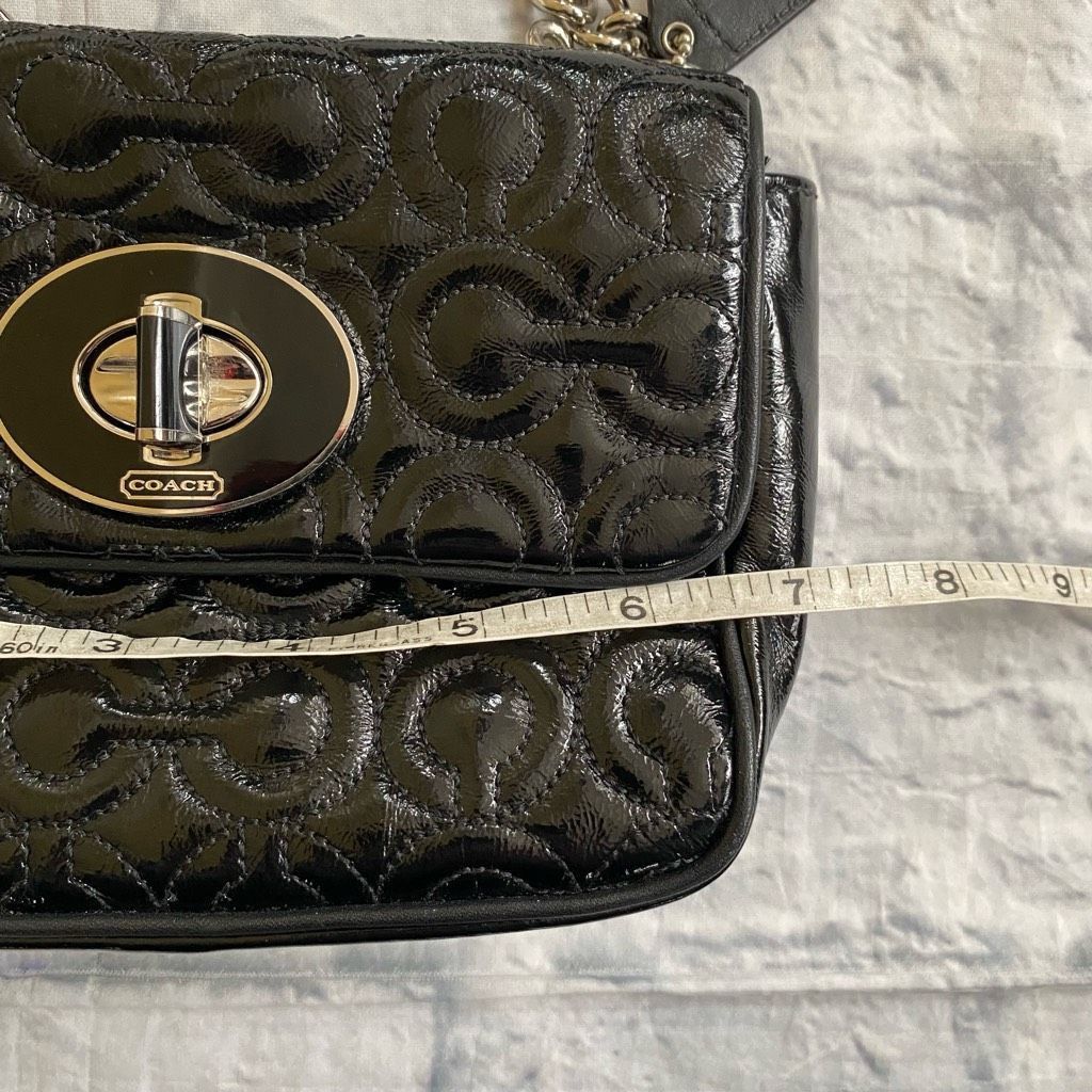 Coach Coach mini shoulder/crossbody bag w/twist latch closure w/satin inner lining Size ONE SIZE - 11 Thumbnail