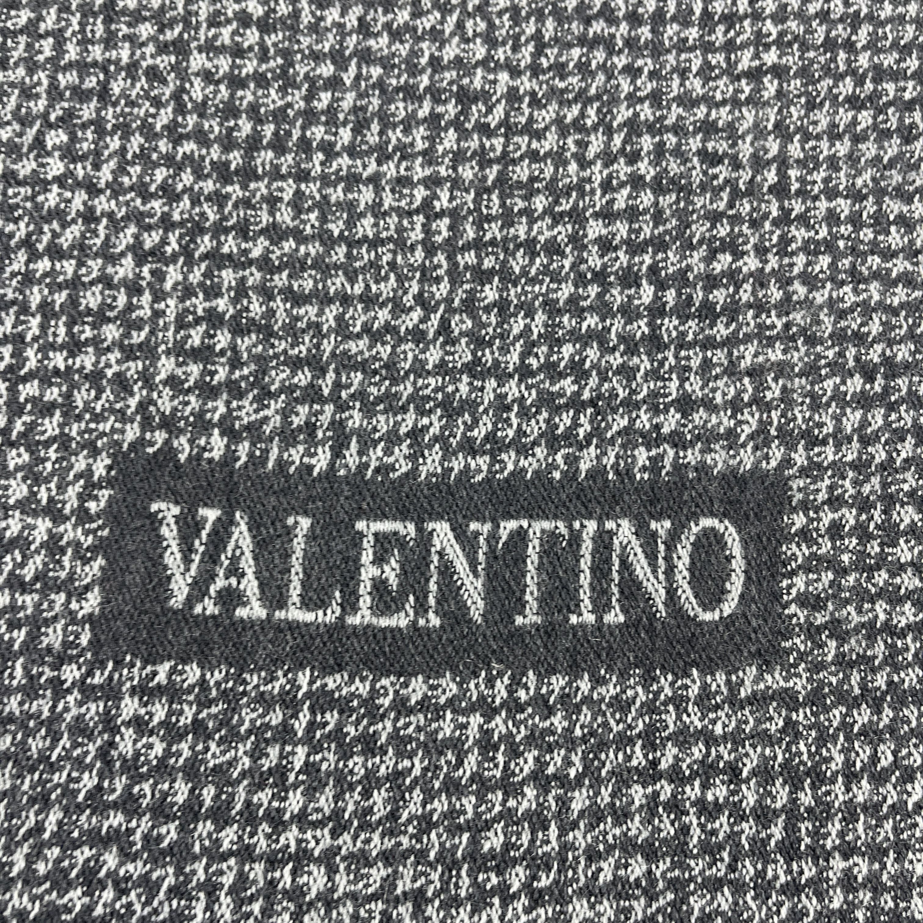 Valentino Valentino Scarf / Muffler / Neckwear T1318 Size ONE SIZE - 7 Thumbnail