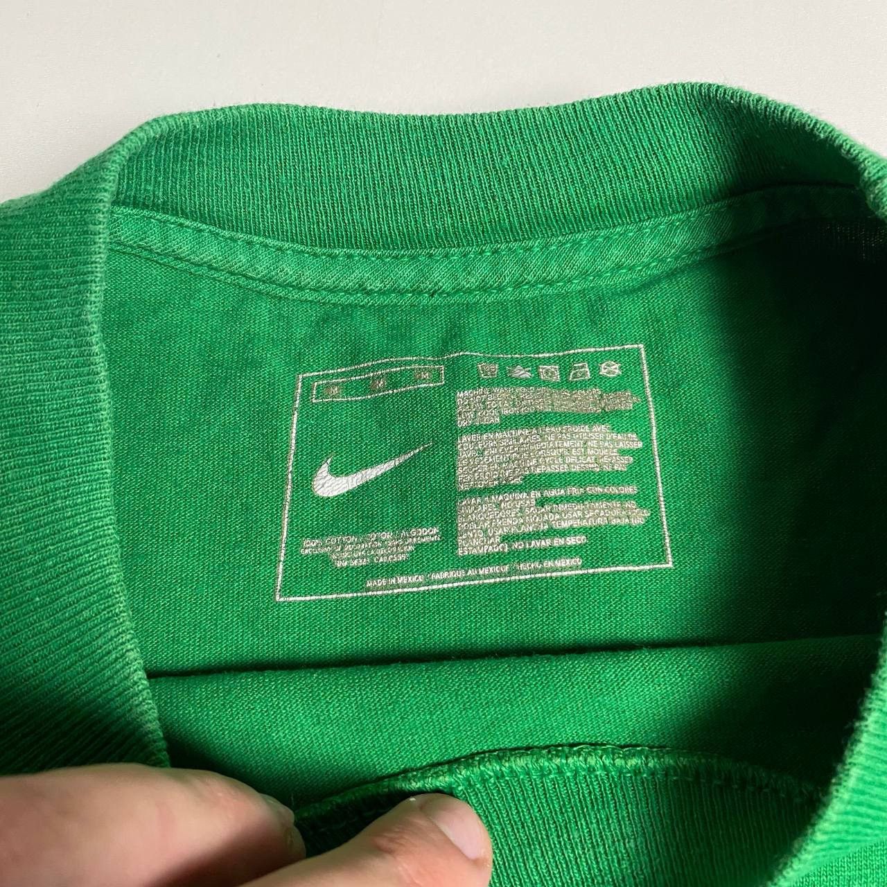 Nike Nike vintage big logo T-shirt Size:M Size US M / EU 48-50 / 2 - 5 Thumbnail