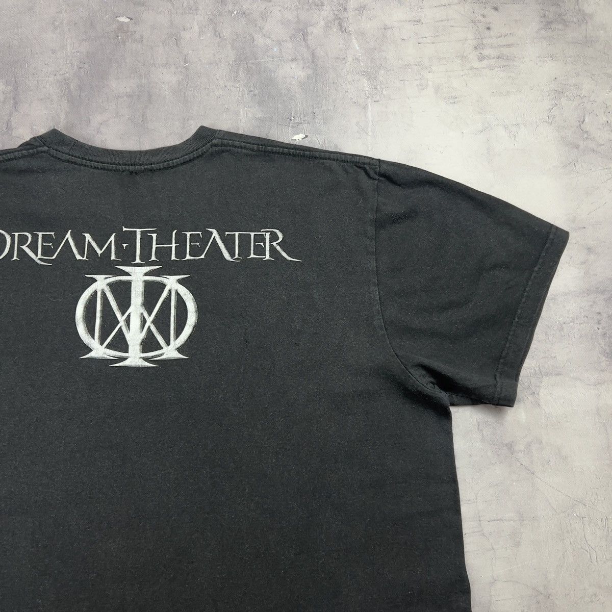 Band Tees Rare! Vintage Dream Theater Train Of Thought Big Logo Tee Size US M / EU 48-50 / 2 - 10 Thumbnail