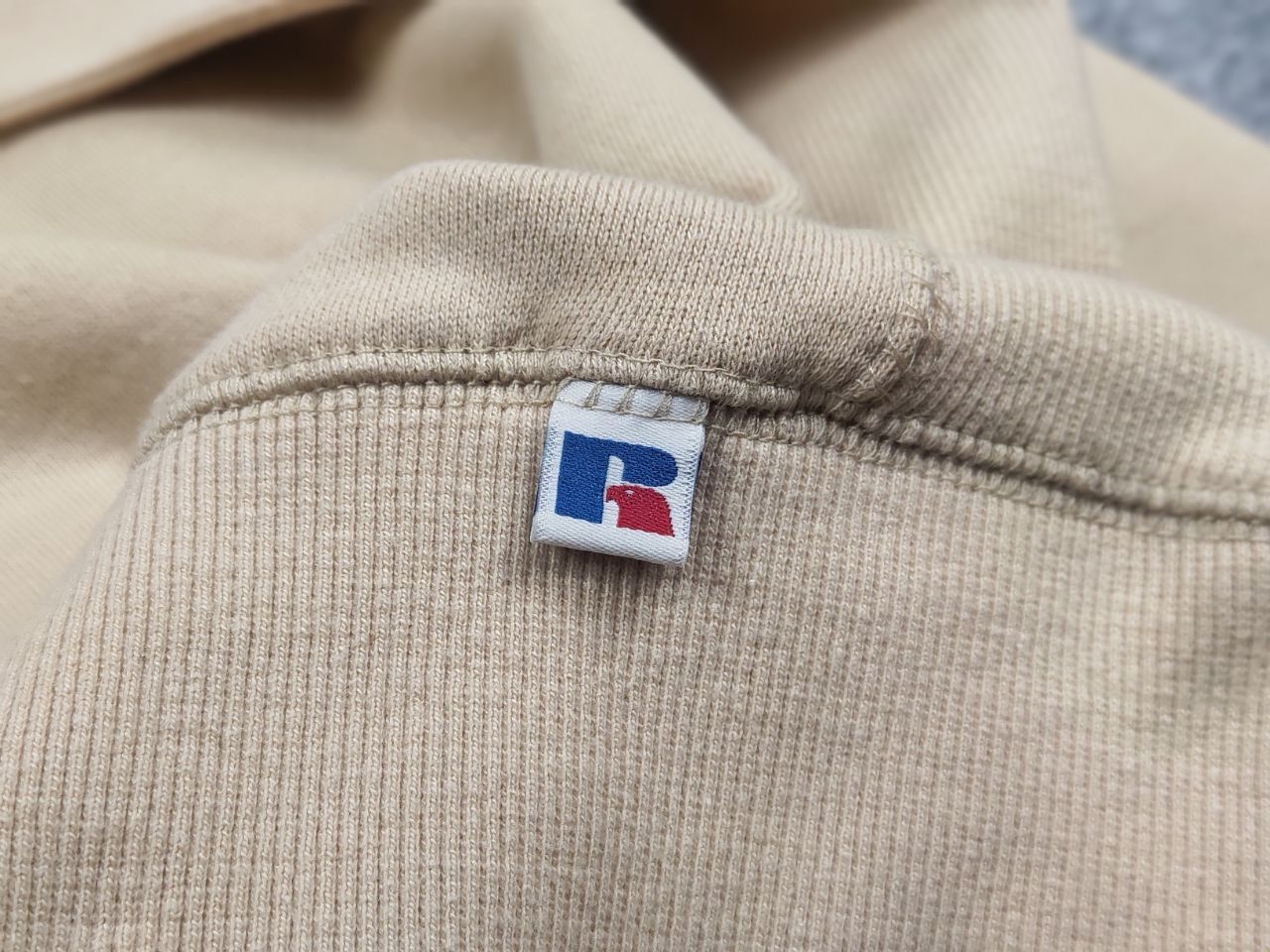 Russell Athletic Vintage 90's Russell Athletic Blank Crew Chek Sweatshirt Size US L / EU 52-54 / 3 - 11 Thumbnail