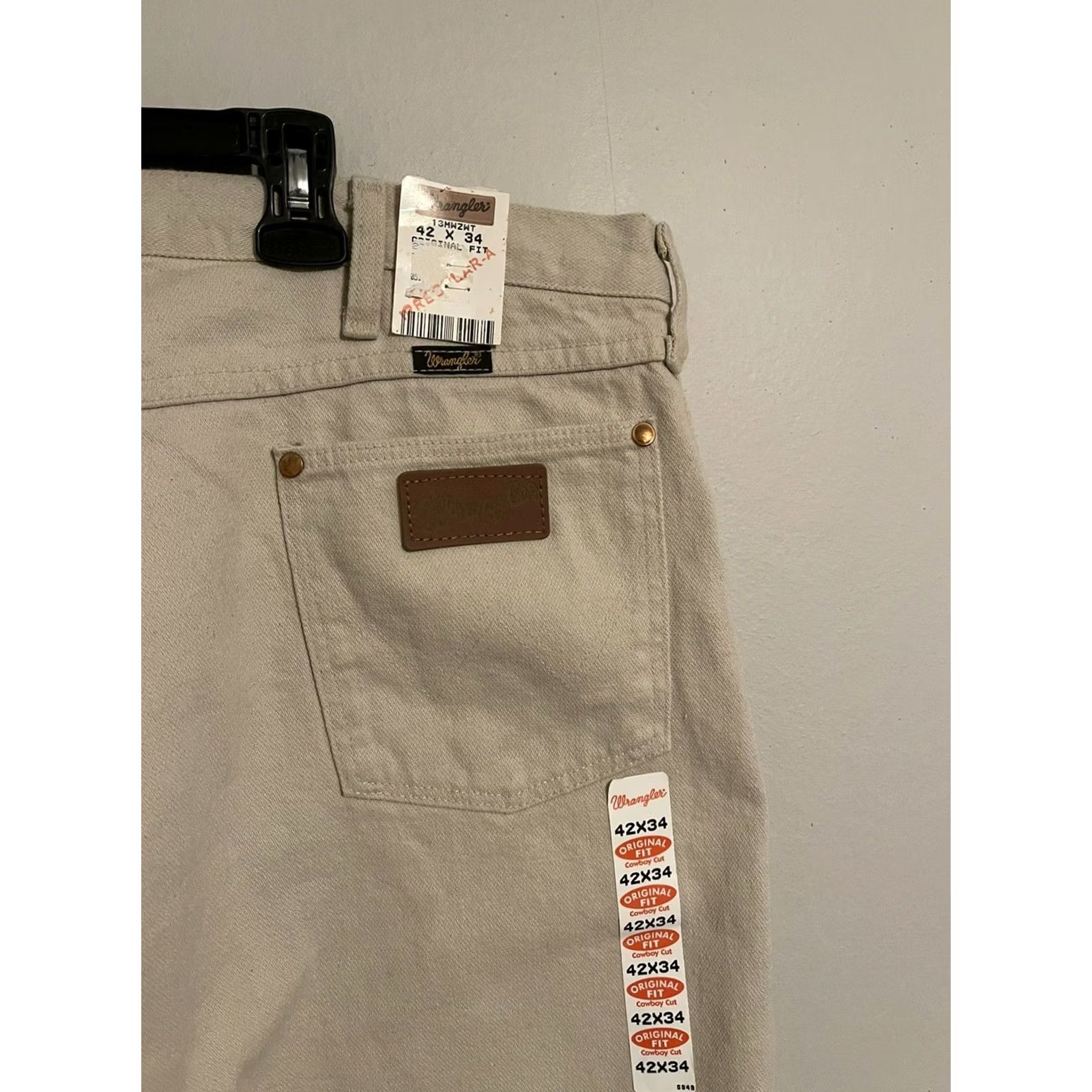 Wrangler VINTAGE Wrangler USA 13MWZWT Original Fit Cowboy Cut Jeans Men's 41x34 New! Size US 41 - 2 Thumbnail