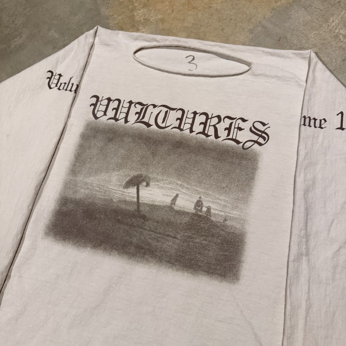 Yeezy Yeezy Vultures Volume 1 Album Tee Kanye West Rap Size US XXL / EU 58 / 5 - 3 Thumbnail