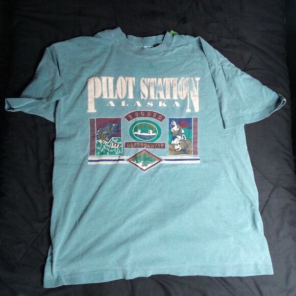 Fruit Of The Loom Vintage Pilot Station Alaska Rugged Outdoorwear T-Shirt Size US XL / EU 56 / 4 - 2 Thumbnail