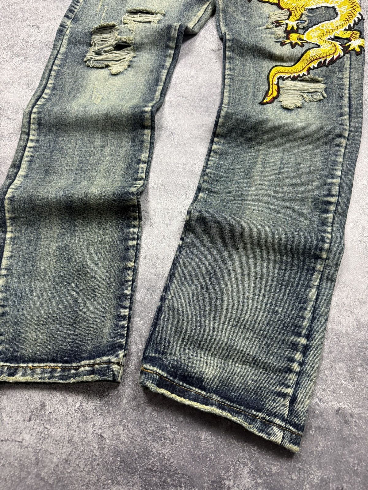Japanese Brand Vintage Japanese Dragon Embroidered Distressed Jeans Pants Size US 36 / EU 52 - 14 Thumbnail