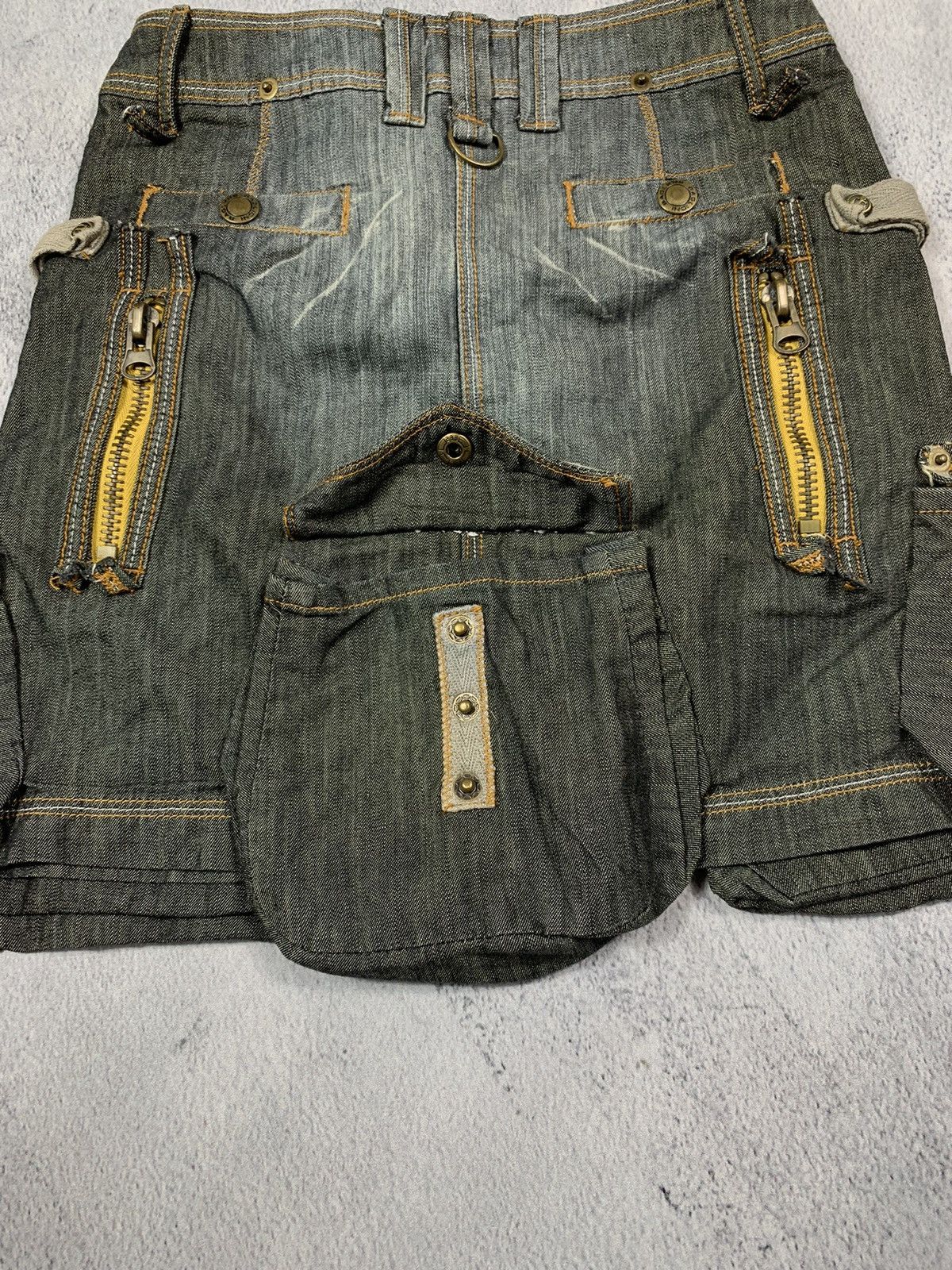 Japanese Brand × Vintage Vintage Y2K crazy bondage 9 pockets faded cargo mini skirt Size 24" / US 00 / IT 34 - 8 Thumbnail