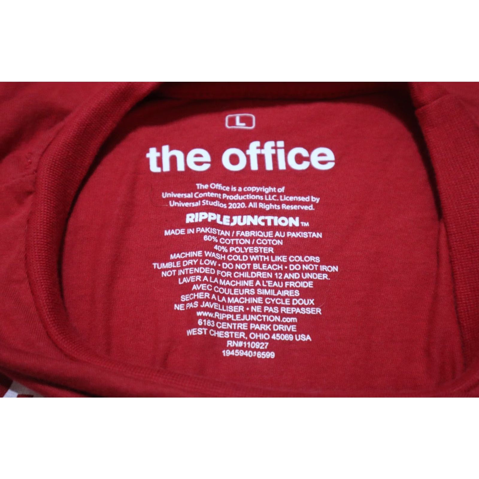 Ripple Junction Ripple Junction The Office Dwight Fact: Xmas is Here Red Graphic Shirt L Mens Size US L / EU 52-54 / 3 - 5 Thumbnail