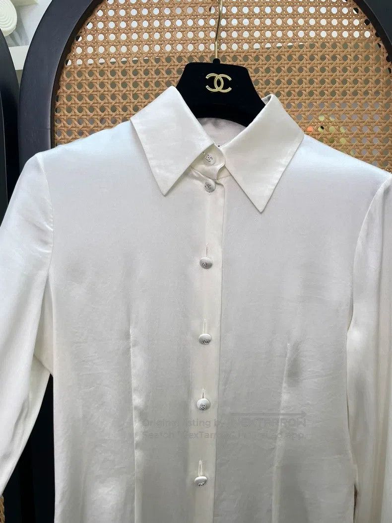 Chanel Chanel Handmade buckle double c rhinestone shirt Size XXS / US 00 / IT 34 - 3 Thumbnail