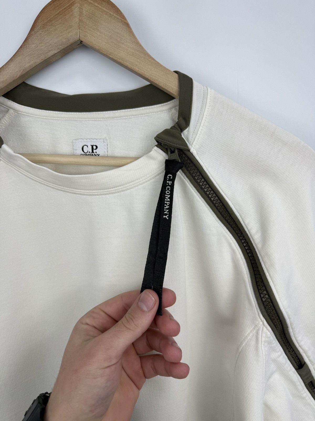 C.P. Company 🇮🇹 Y2K C. P. Company Lens Asymmetrical Zip Sweatshirt Rare Size US M / EU 48-50 / 2 - 5 Thumbnail