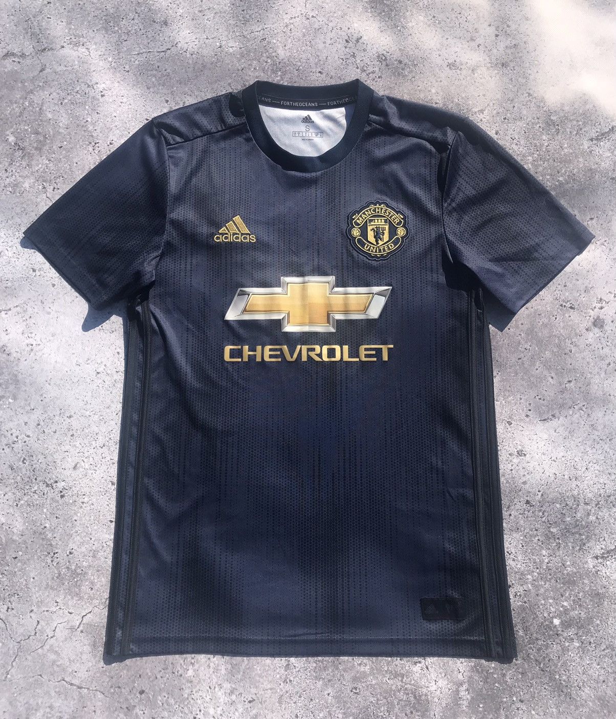 Adidas Adidas Manchester United 18/19 Soccer Jersey Size US S / EU 44-46 / 1 - 2 Thumbnail