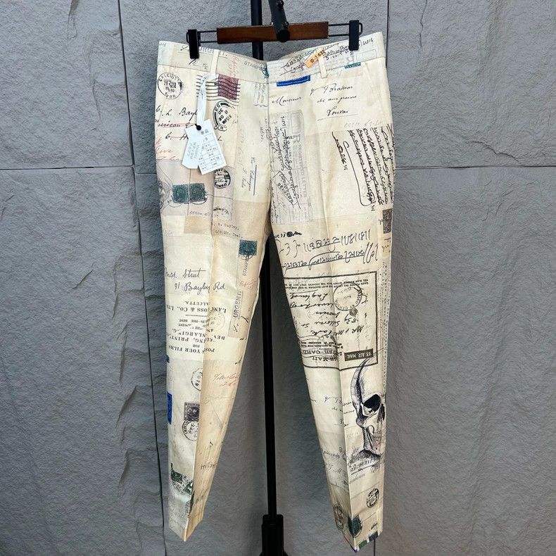 Alexander McQueen Alexander McQueen Newspaper Print Trousers - dmc Size US 34 / EU 50 - 1 Thumbnail