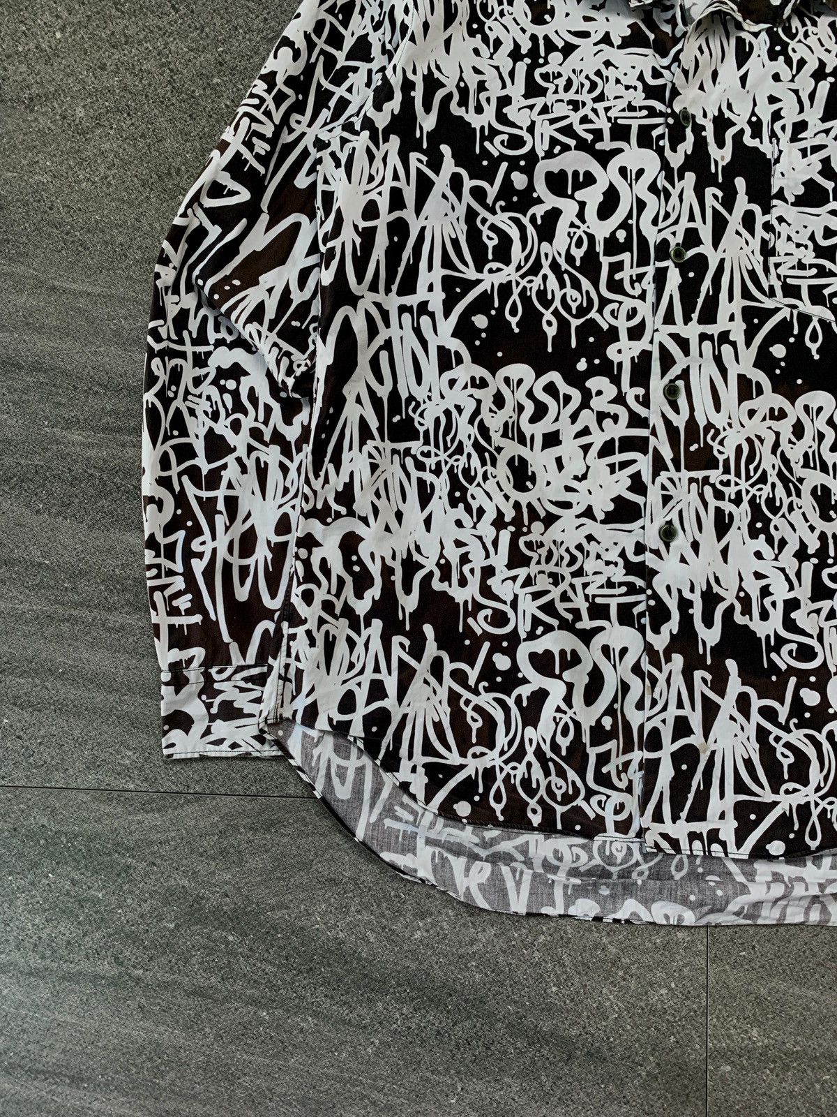 Comme des Garcons Black FREE TAX! Graffiti Printed Shirt - Medium Size US M / EU 48-50 / 2 - 4 Thumbnail
