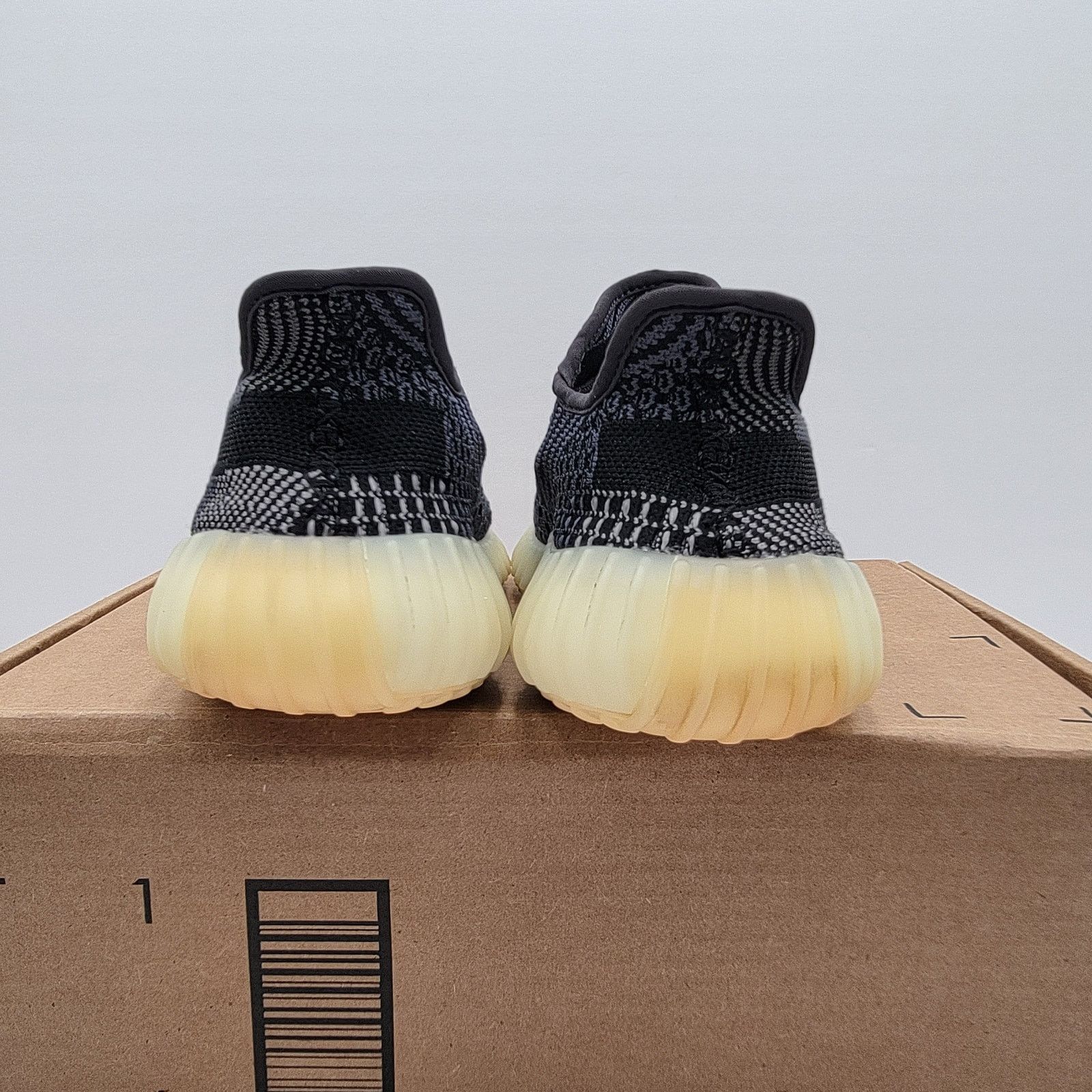Yeezy Adidas Yeezy Boost 350 V2 'Carbon' Sz 5.5 Authenticated(165) Size US 5.5 / EU 38 - 4 Thumbnail