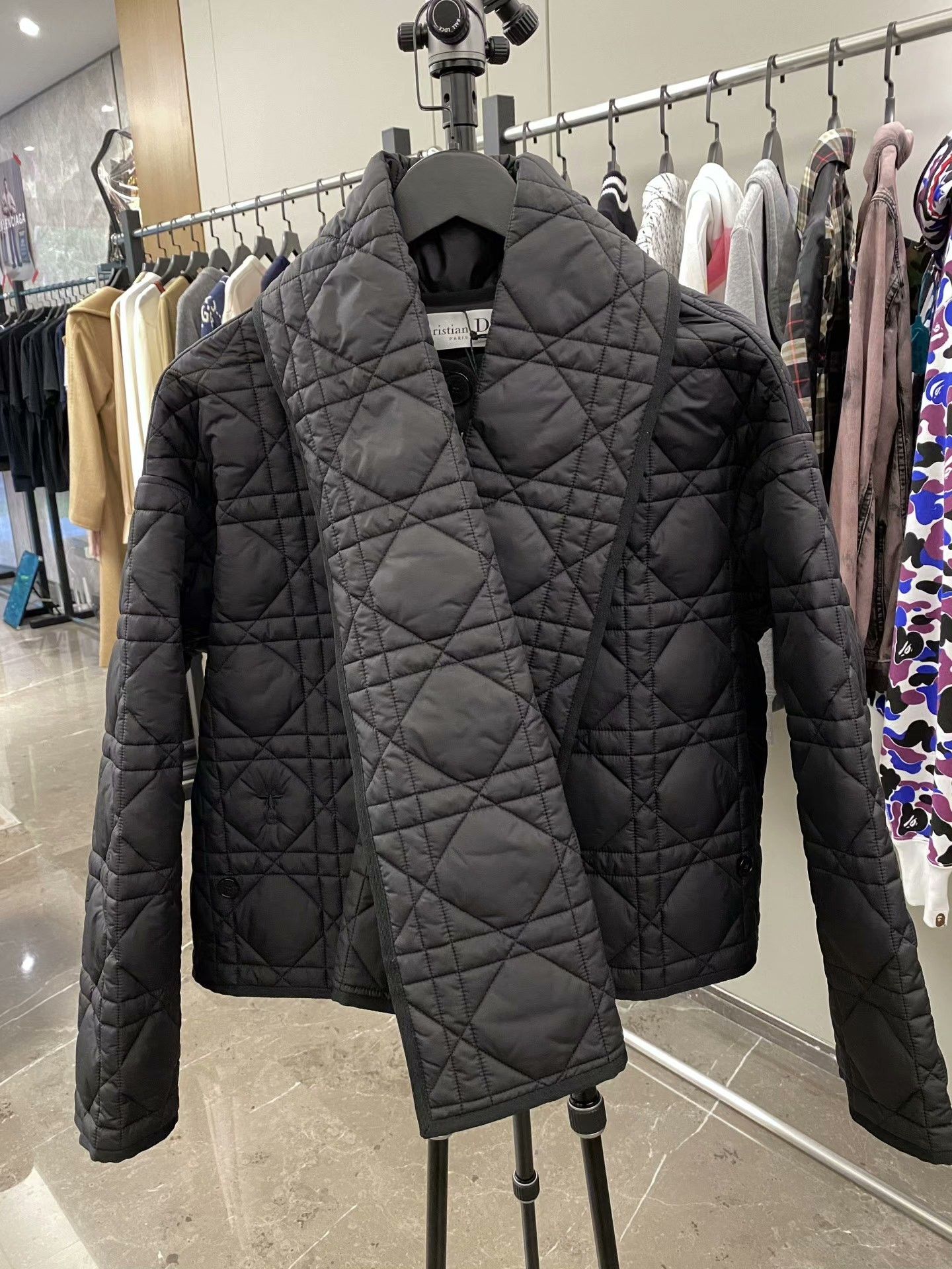 Dior Dior Embroidered Down Jacket S Women Size S / US 4 / IT 40 - 1 Thumbnail
