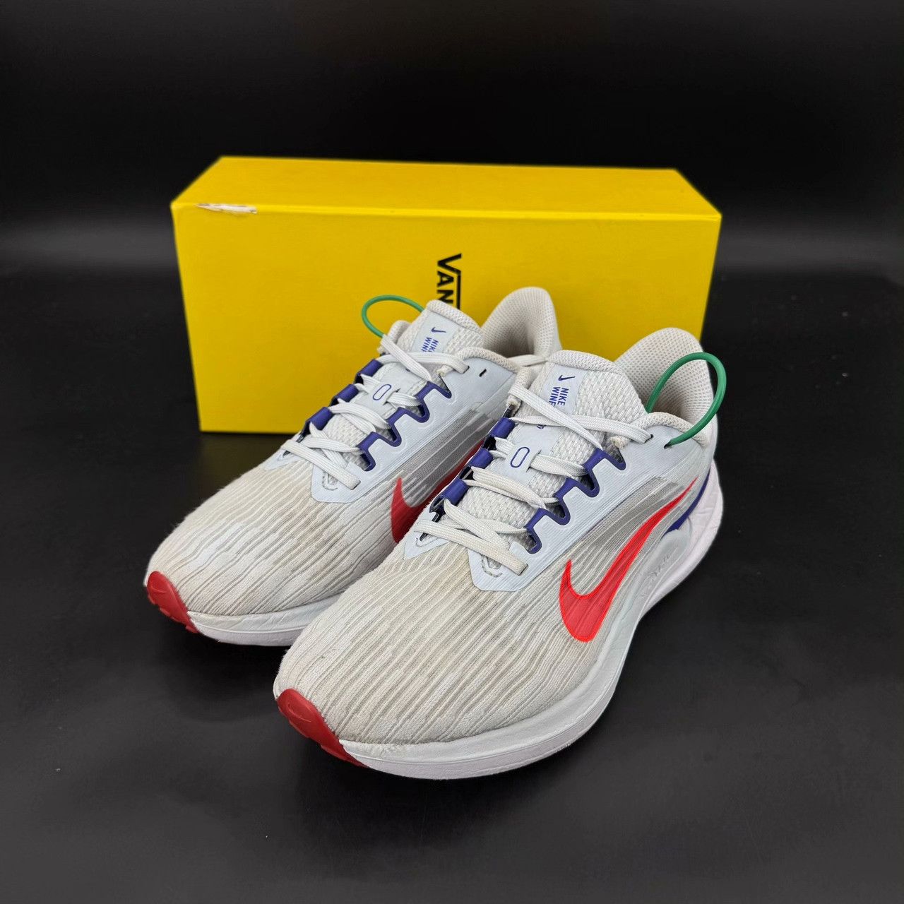 Nike Nike Blue Lowtop Sneakers 40 Men Size US 7.5 / EU 40-41 - 1 Thumbnail