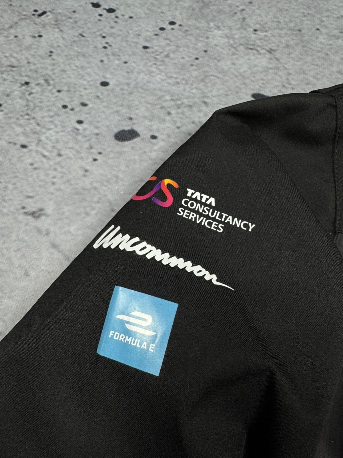 Formula 1 Jaguar Tcs Racing F1 Team Jacket Size M Size US M / EU 48-50 / 2 - 5 Thumbnail