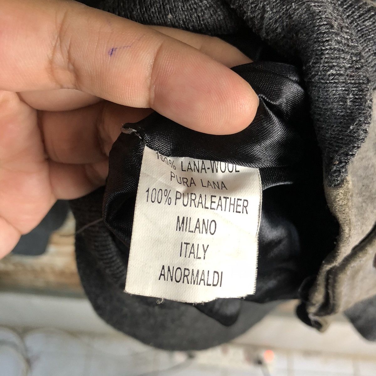 Valentino Valentino Grey vintage Bombers leather Jacket #A2323 Size US M / EU 48-50 / 2 - 10 Thumbnail