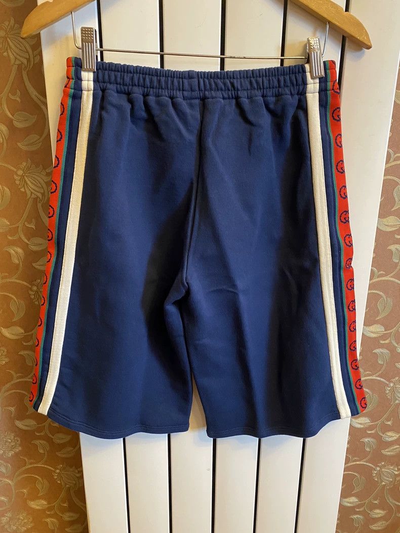 Gucci Gucci Size 12 Sweatpants Shorts size 12 2501-Nextarrow Size US 27 - 3 Thumbnail