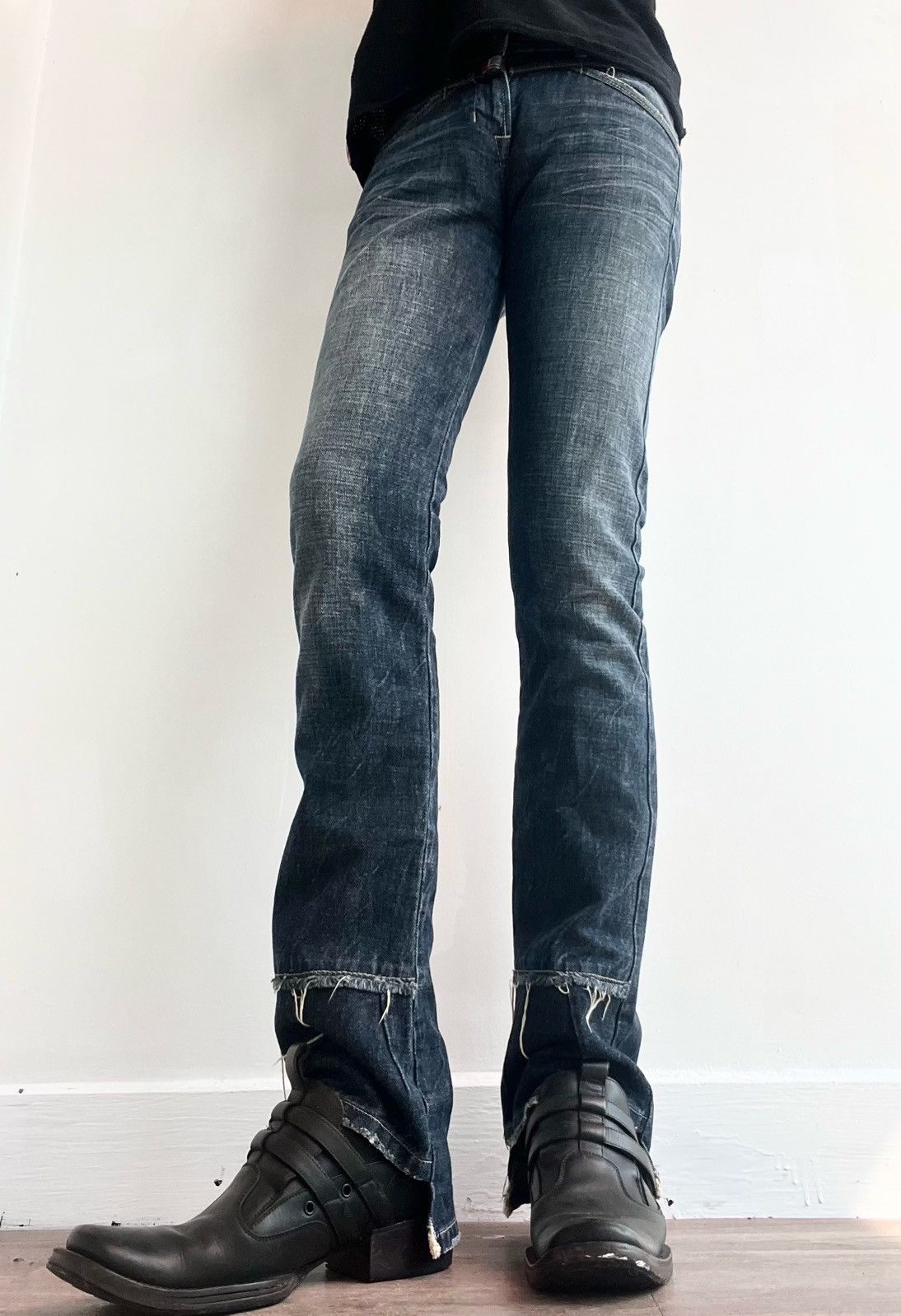 Marithe + Francois Girbaud 2000s Marithe Francois Girbaud Flared Jeans Size US 30 / EU 46 - 1 Thumbnail