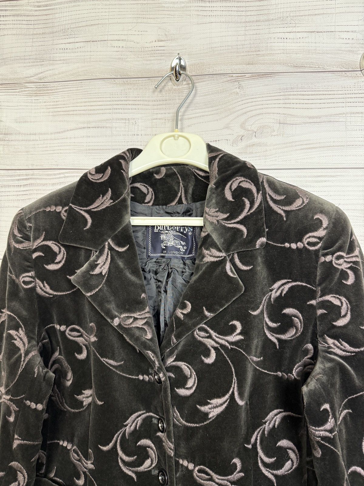 Burberry Burberry Velvet Jacket Over Logo Size Us 6 Size M / US 6-8 / IT 42-44 - 3 Thumbnail