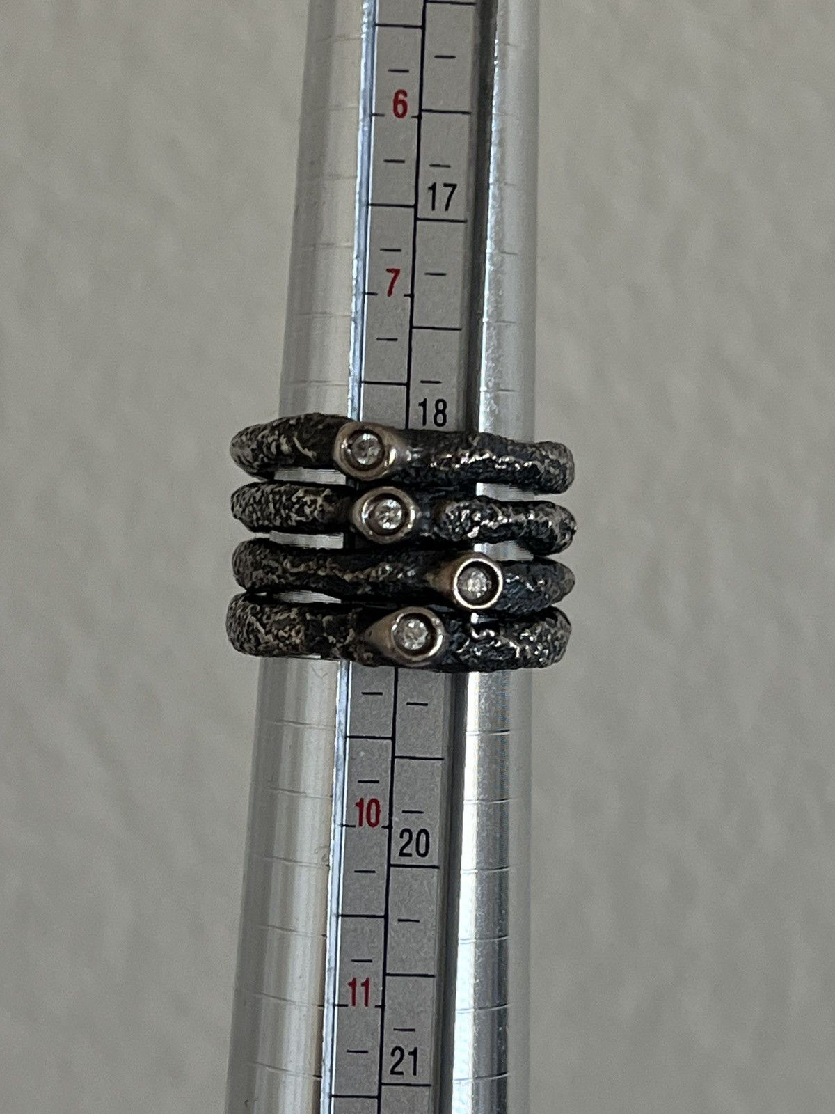 Flower Bee Simple Rings